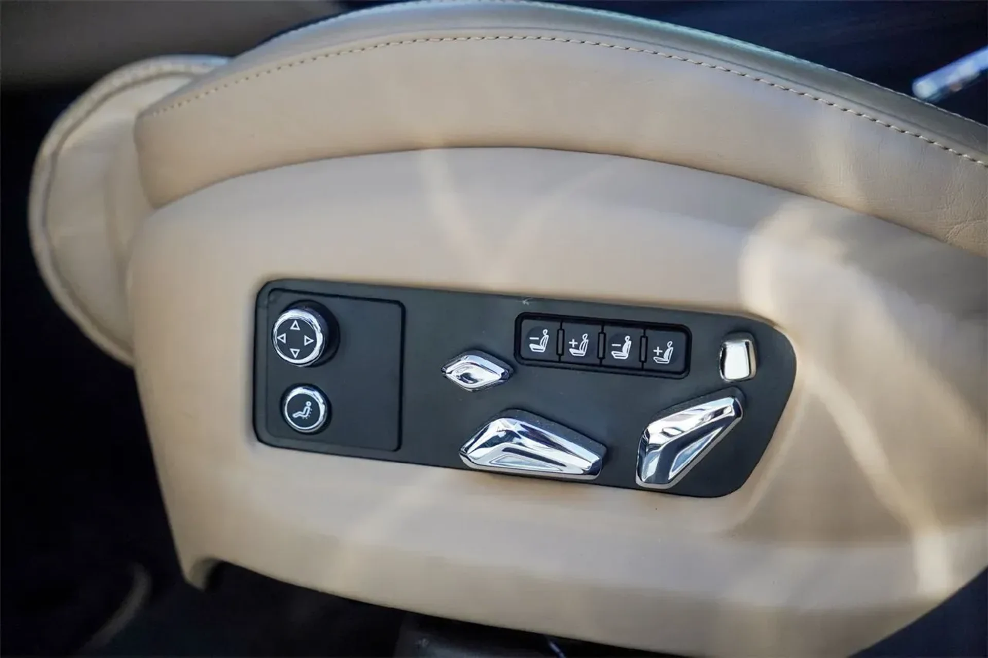 mph031_3315029018_a5ea83cde060445c93131a875b4d13db_2917fd3be0