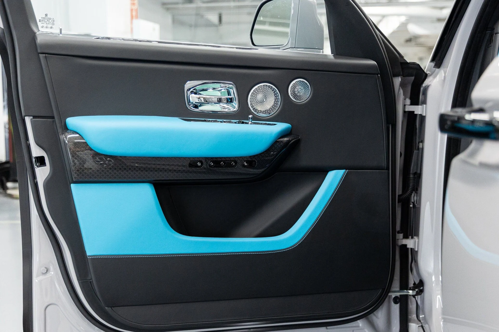 mph031_3323629465_1dfe81246a2b079fd076b887f311903ax_b4f637a587