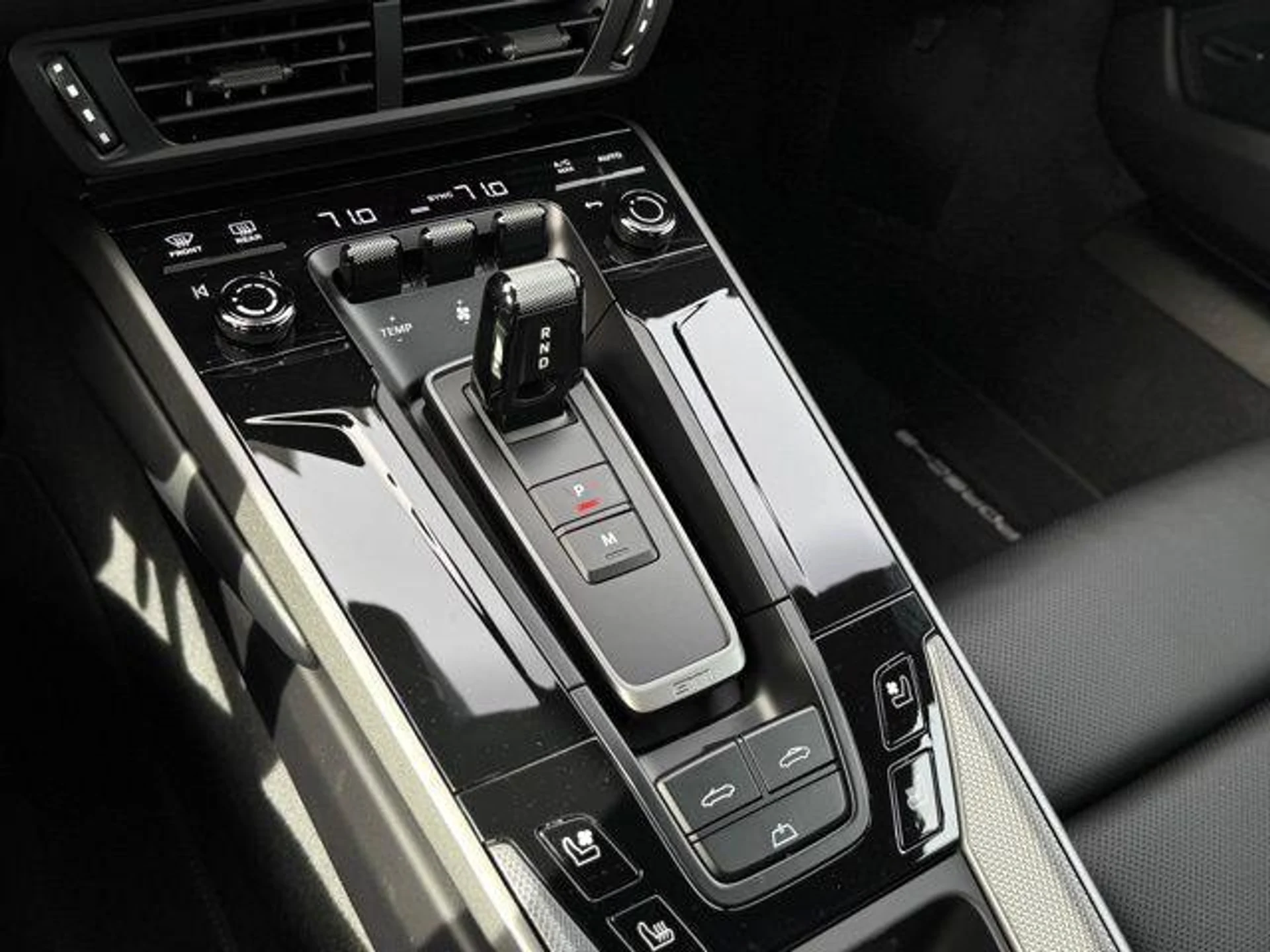 mph031_3331197411_Tbf_Orh_Hd_Uzou4_SIA_Hy_Us2a_Lxn_Xc_33892ef0f6