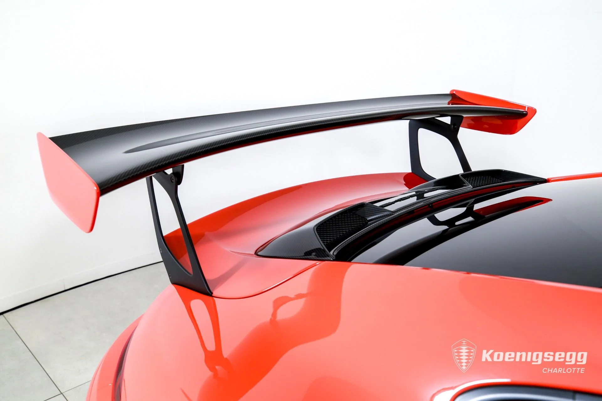 mph031_3352671139_Used_2018_Porsche_911_GT_2_RS_1783437290_cf138e3fb7