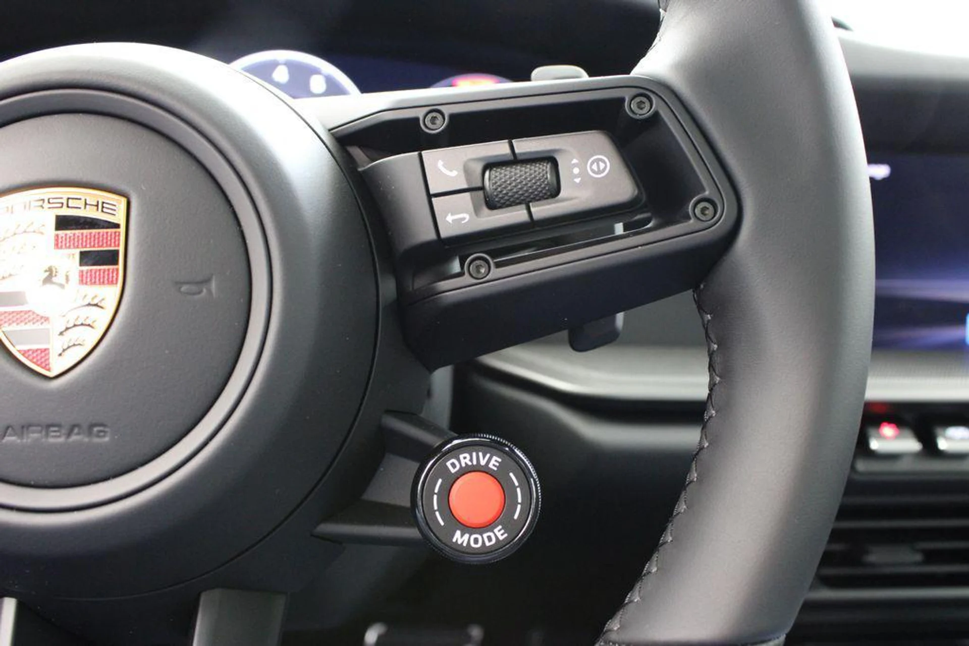 mph031_3353184427_Q_Motq_4_ELO_Xi93_AJ_Kx_Tkum_PGB_Wc_5cdda4aee4