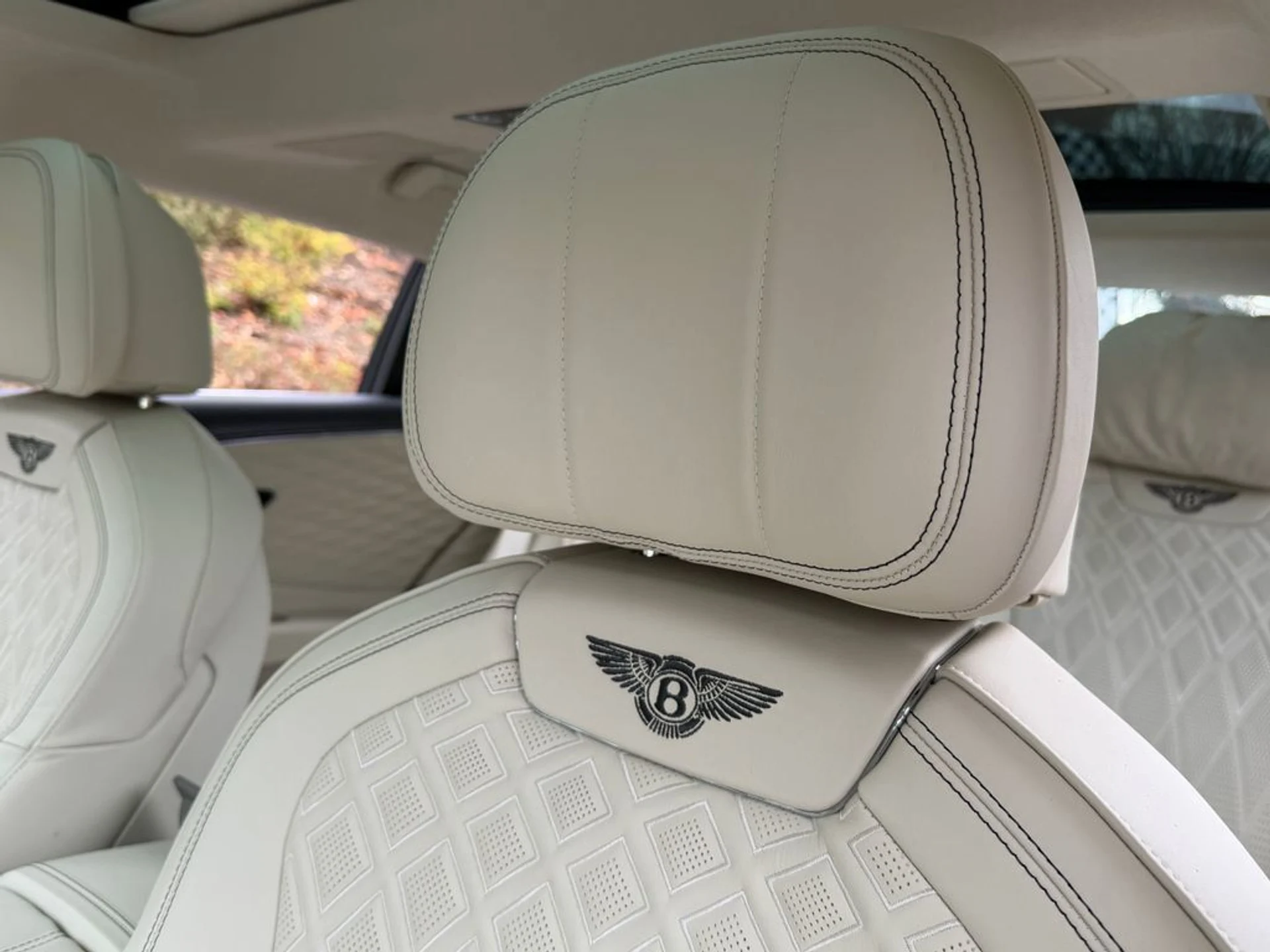 mph031_3361135675_51a378d92a6549efa528534b7c8af4ec_4ba93d0e86