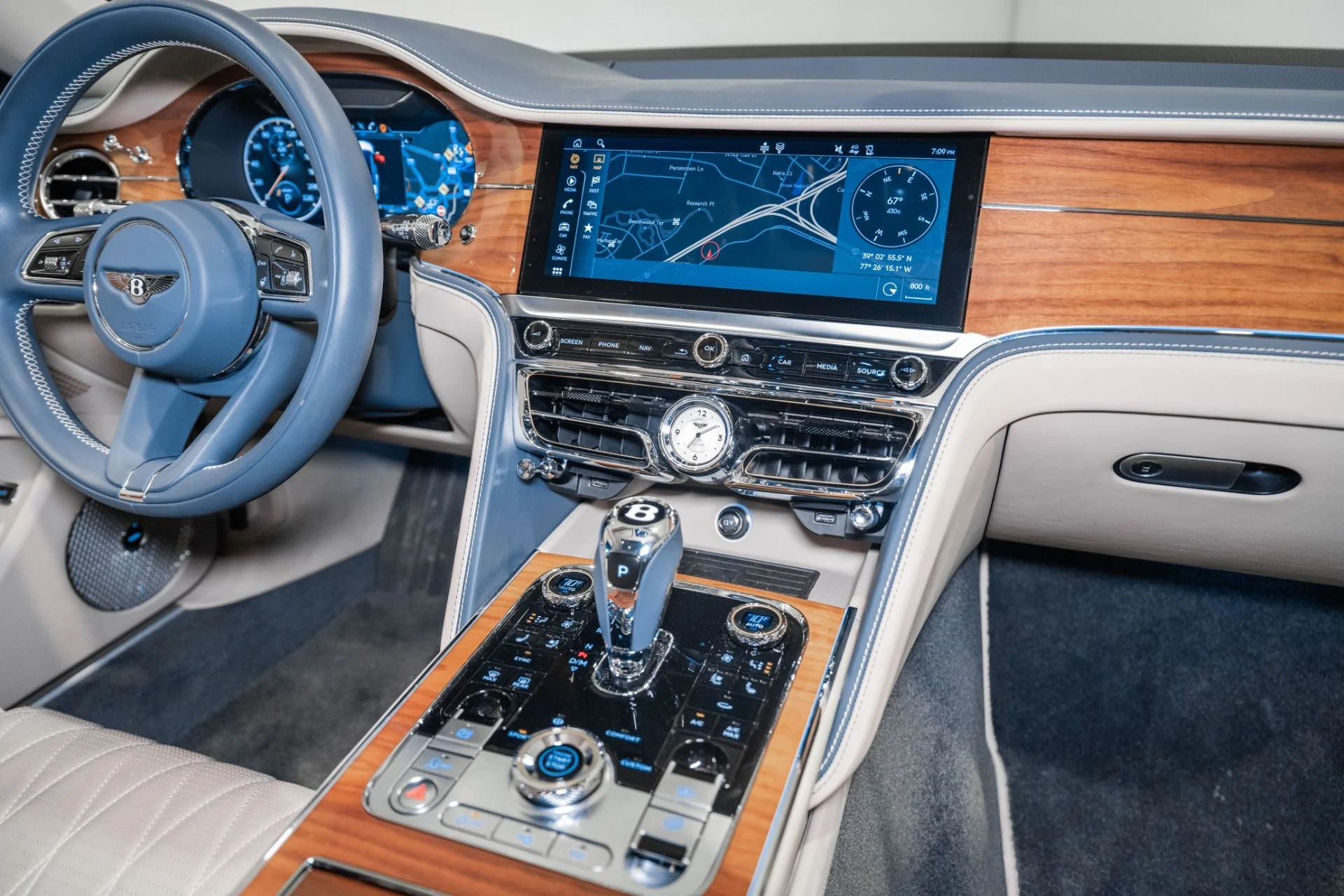 mph031_3362592116_Used_2023_Bentley_Flying_Spur_1772469545_e4855a2e57