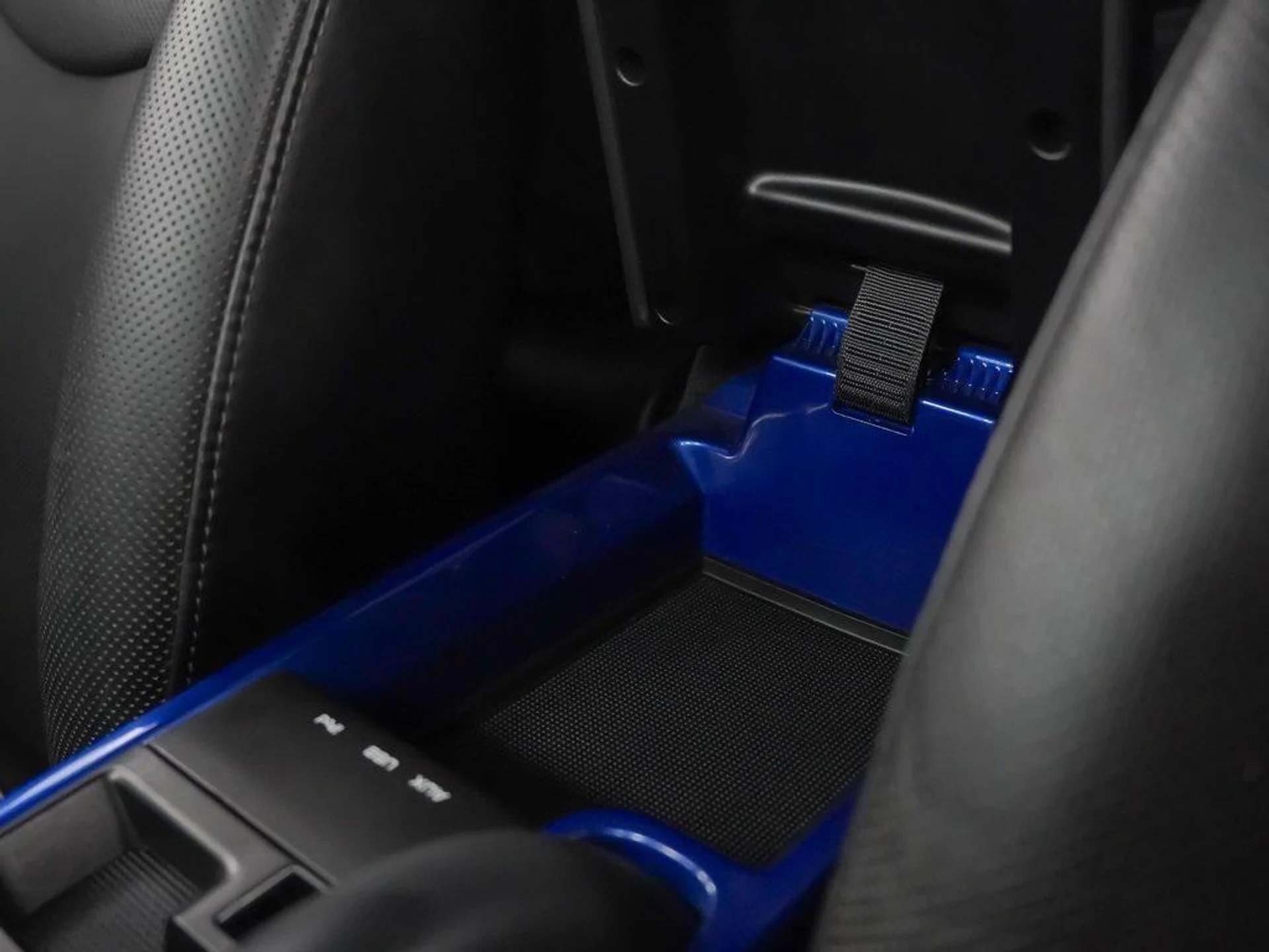 mph031_3368057257_rk8ig_GU_Wy11uat_YF_4d_V_YS_2_TQVE_2448d5b6f0