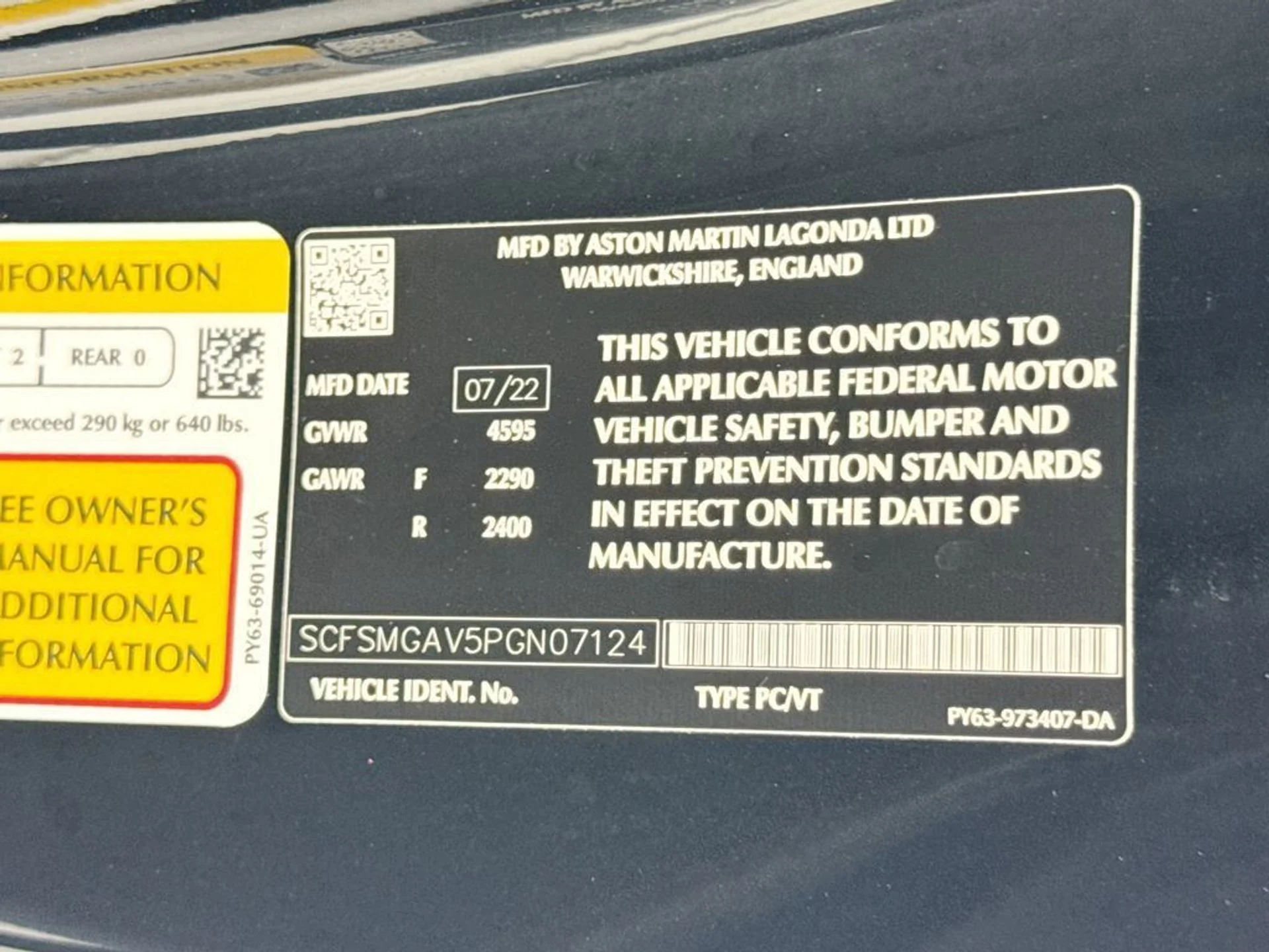 mph031_3376000833_used_2023_aston_martin_vantage_v12coupe_8119_23004338_32_1024_cca6aa282f