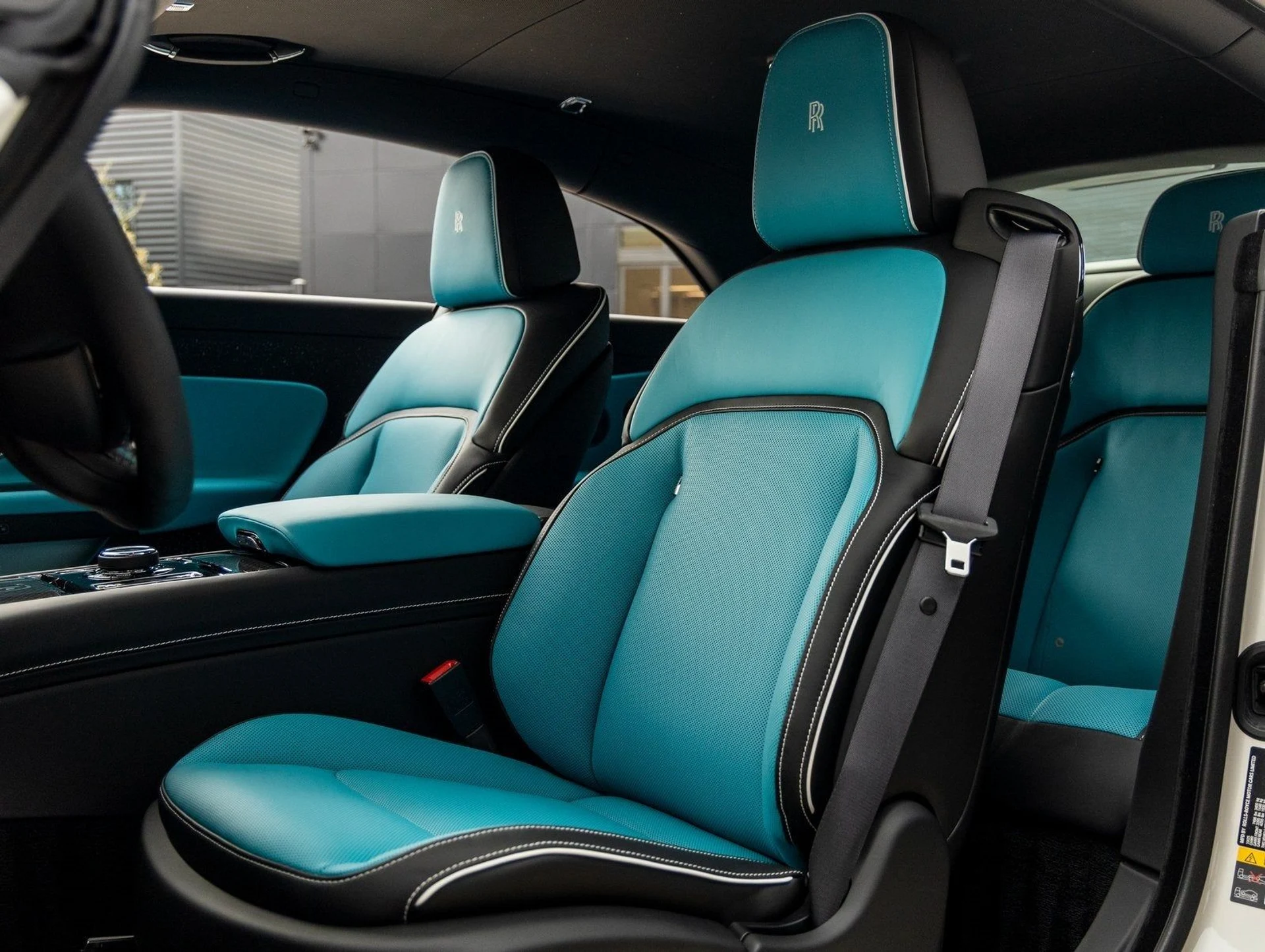 mph031_3379664664_32_cc97917e14