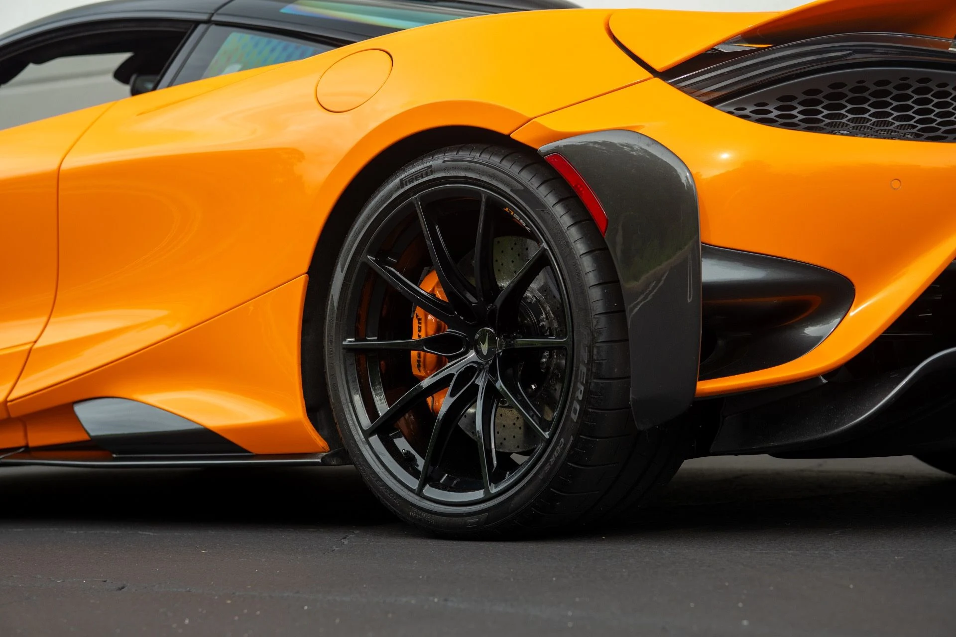mph031_3396037631_Used_2021_Mc_Laren_765_LT_1757087774_feb313b7ba