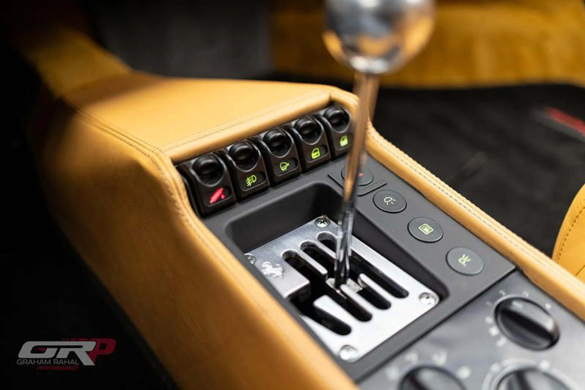 mph031_3396276315_0_F9_A9920_8_CC_7_433_A_9895_D85_C36_C8_B62_F_070614971a