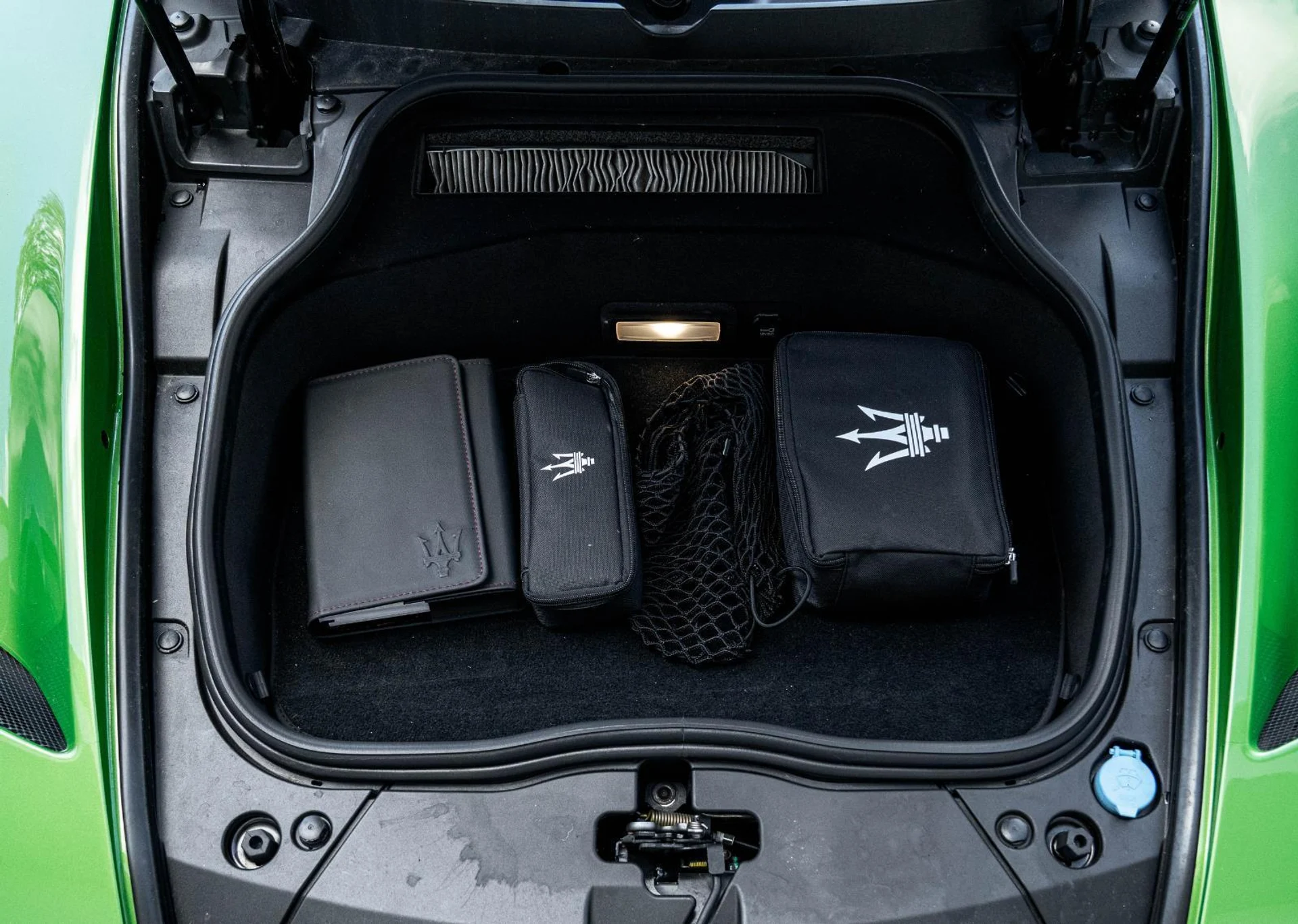 mph031_3402305710_Used_2023_Maserati_MC_20_Cielo_1769250116_e80b5fa448