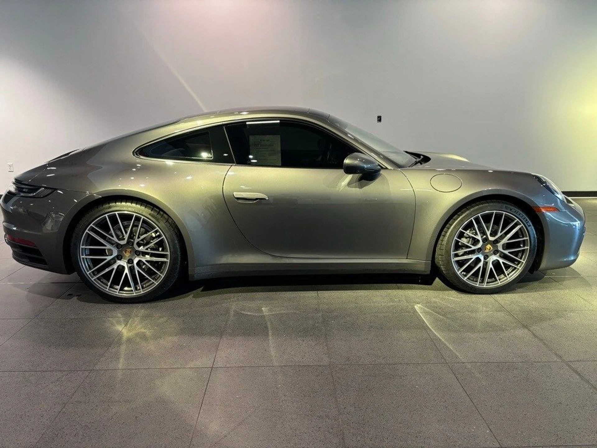 mph031_3410714291_b6cb5f41904848d16e3a7dd90d92db32x_efbd757e52