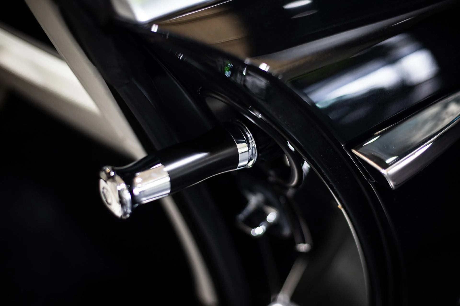 mph031_3416863783_Used_2014_Rolls_Royce_Wraith_Starlight_Headliner_1771282245_8f661aa7ec