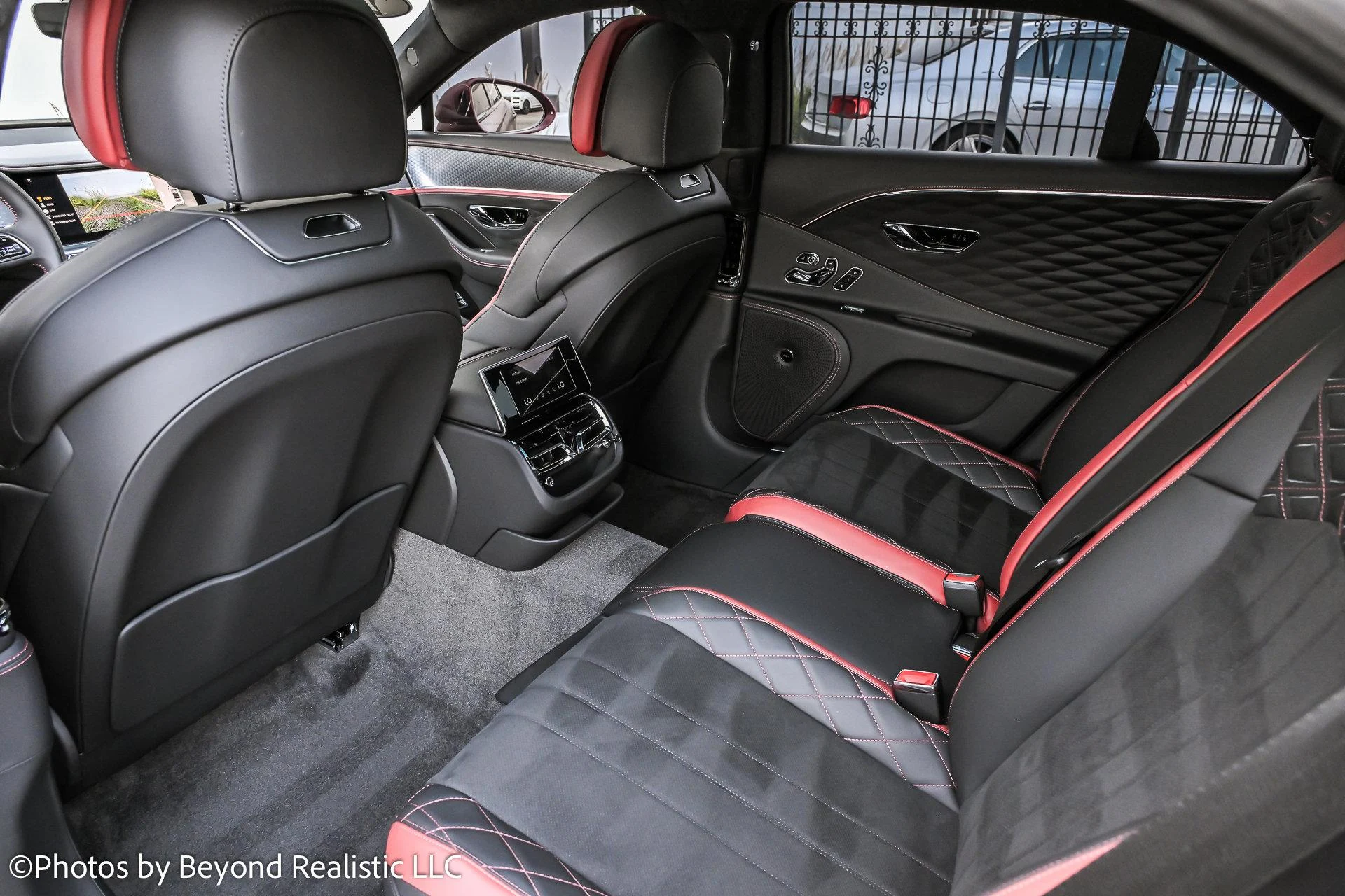 mph031_3423273488_Used_2024_Bentley_Flying_Spur_Speed_1755331550_c0a5ea3f11
