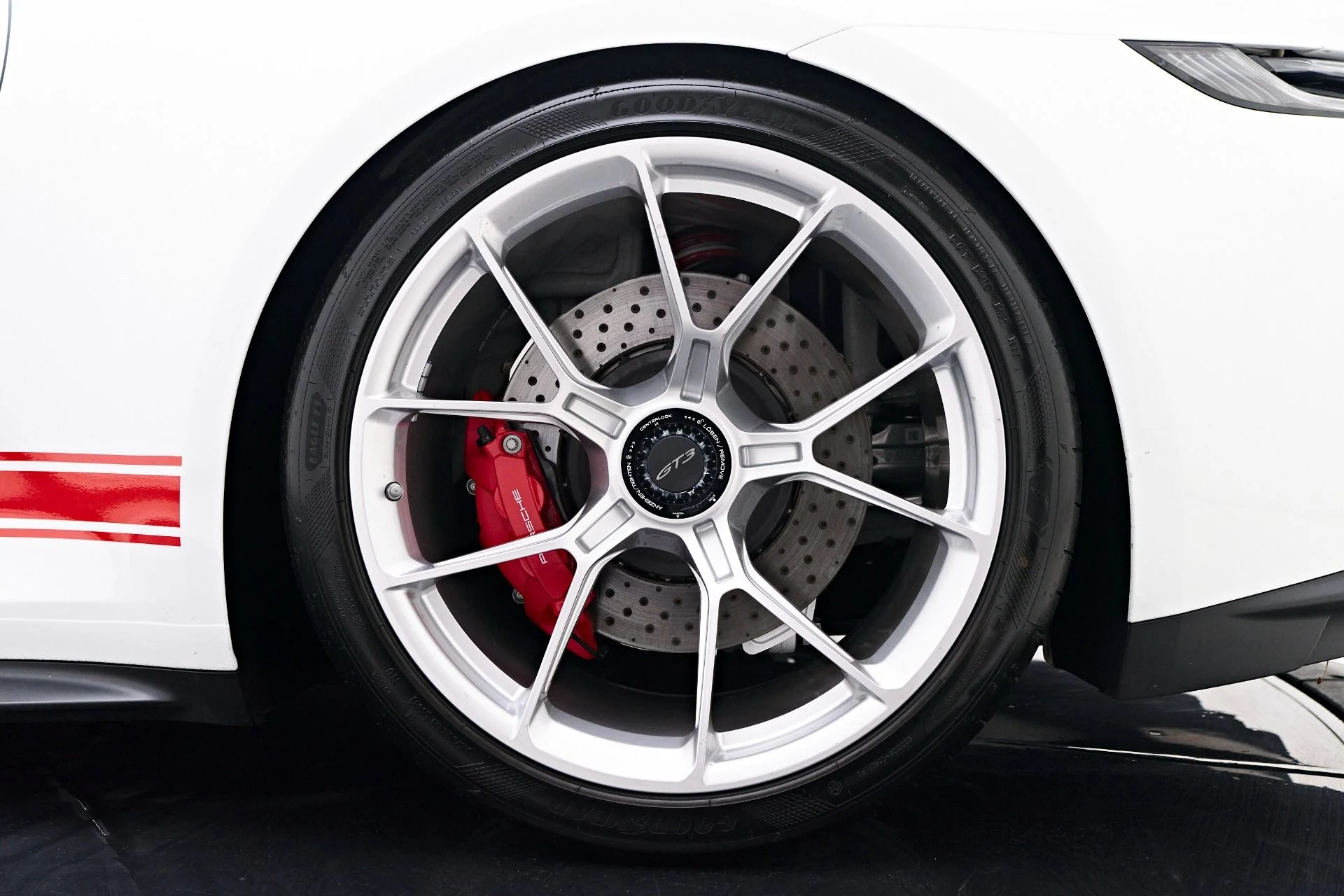 mph031_3426496534_Used_2023_Porsche_911_GT_3_1750710983_a118c410e5