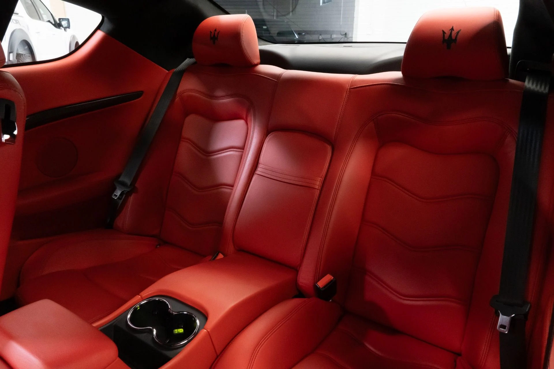 mph031_3426583237_Used_2012_Maserati_Gran_Turismo_MC_1692740001_121a7764a4