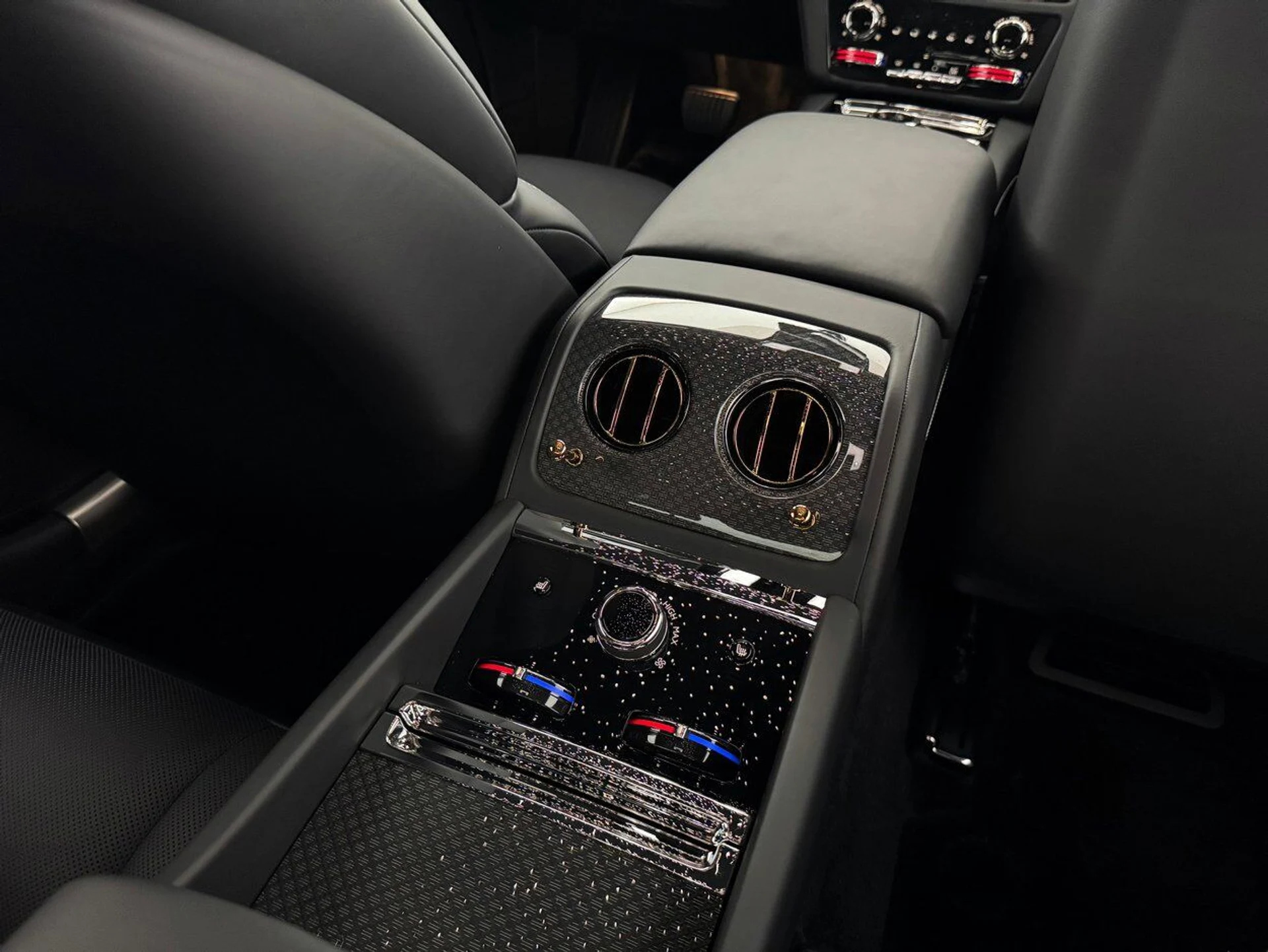 mph031_3431471104_9991de0e94cfbdde7420baf84af64829_636cbaff3e