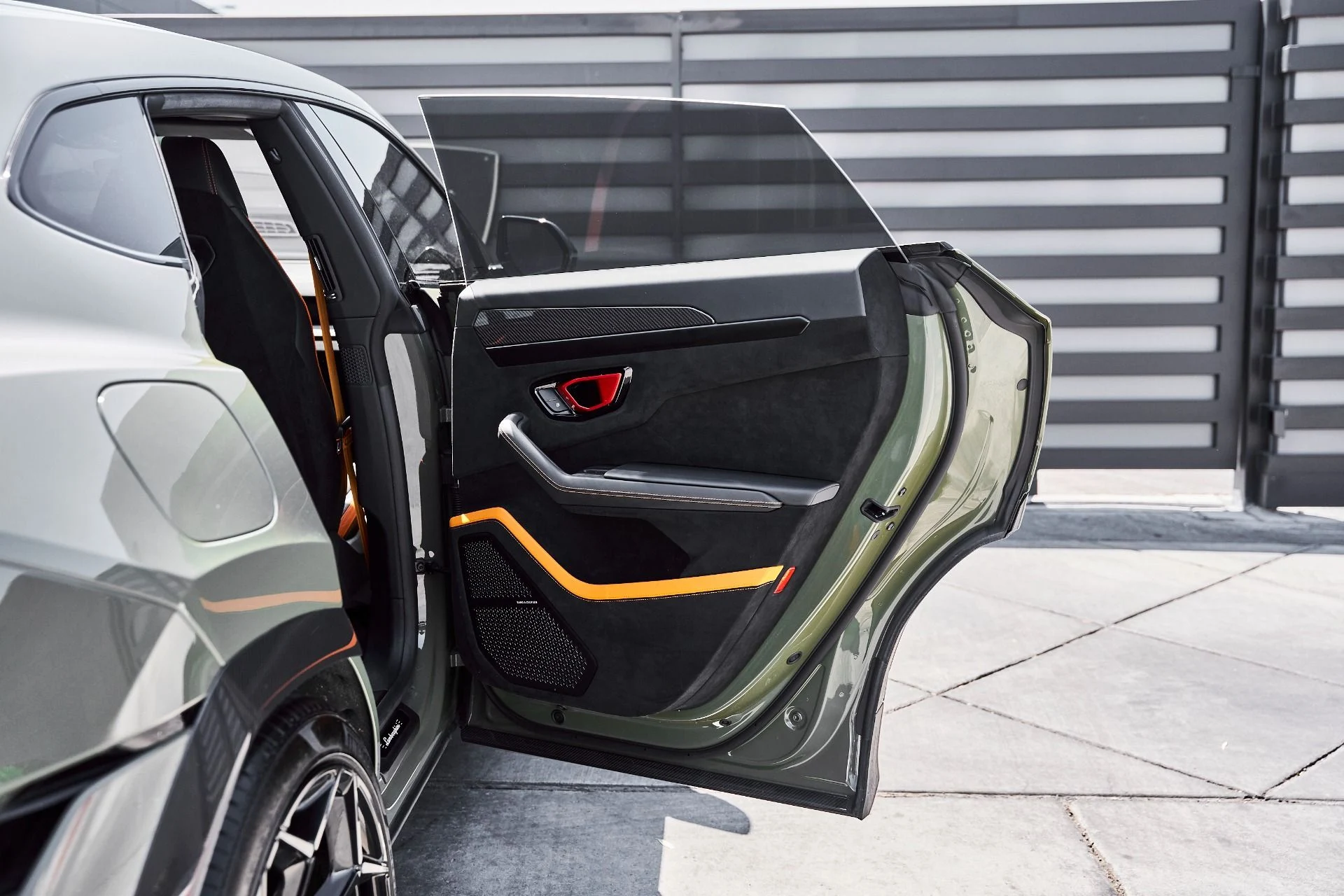 mph031_3432380024_Used_2023_Lamborghini_Urus_Performante_1778288911_cb2b8e0b91