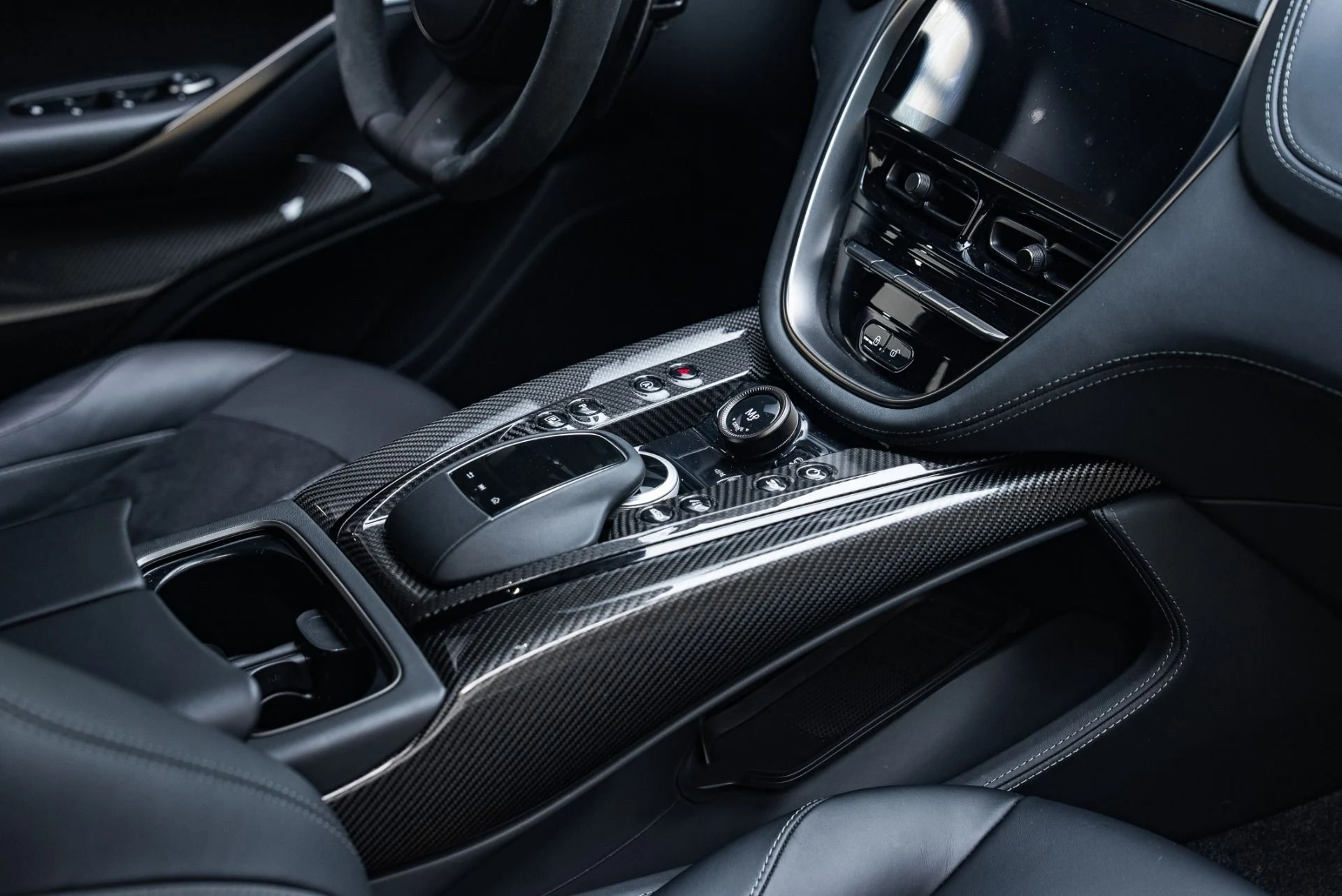 mph031_3435055484_Used_2023_Aston_Martin_DBX_707_1767147113_f4c16d847b