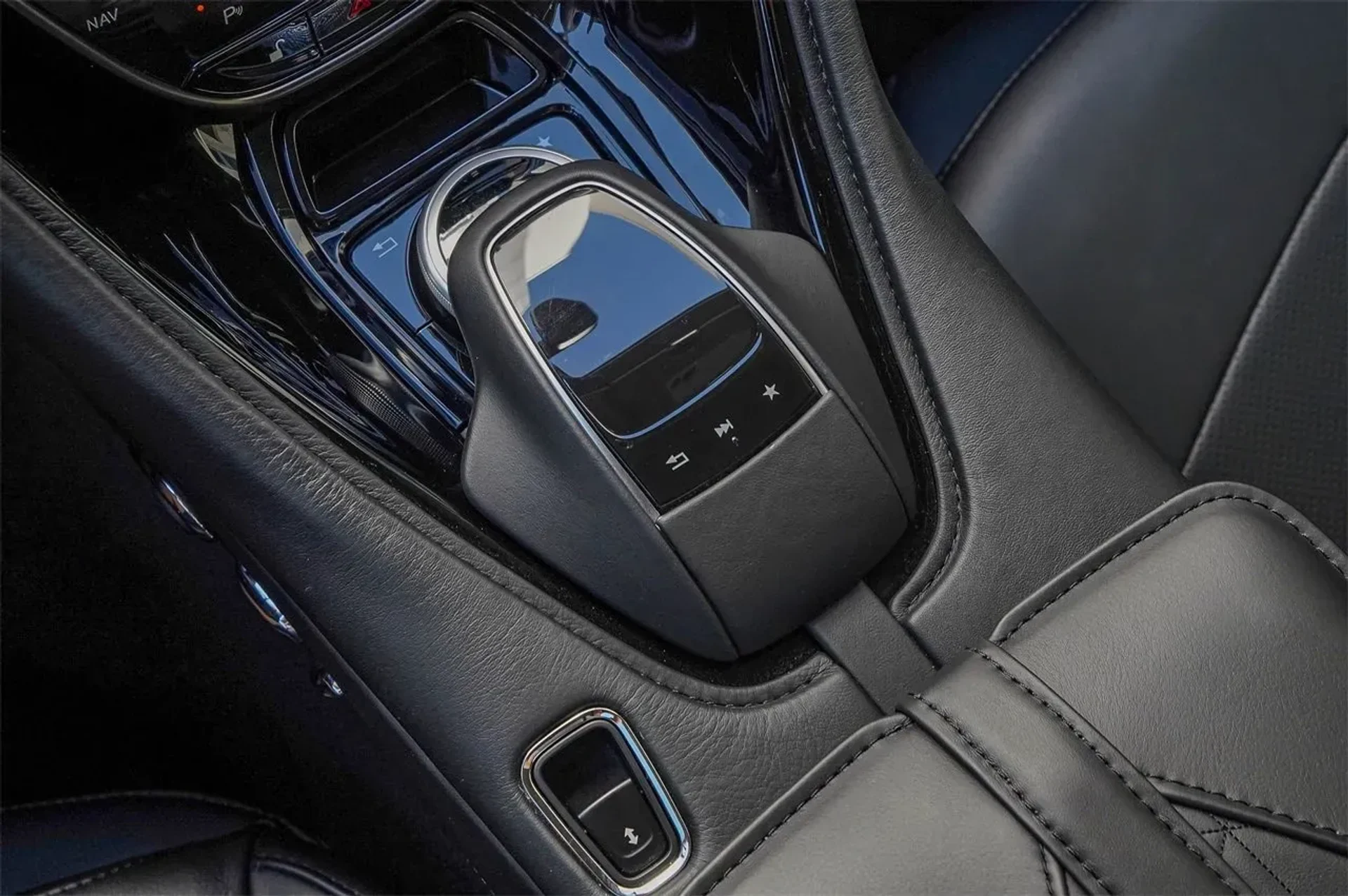 mph031_3436132218_d9f68163711d42f2a9900b349b1bd1cc_3de4bb6f53