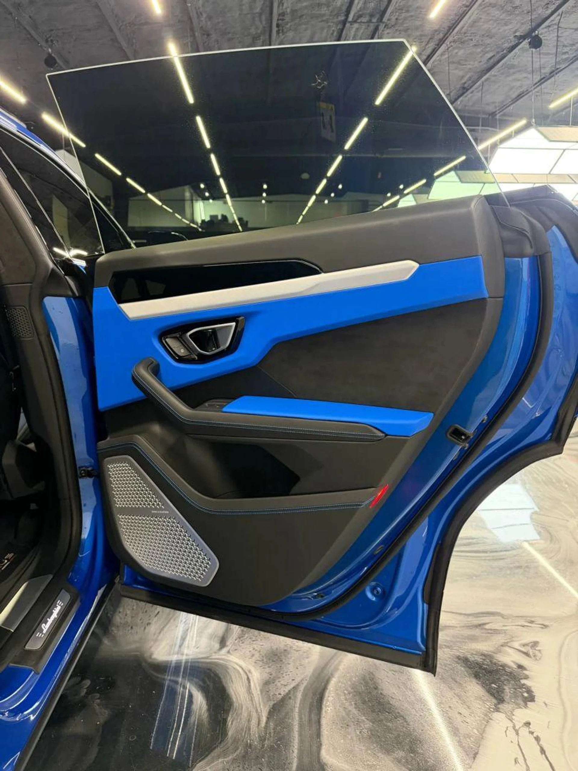 mph031_3439267244_Used_2019_Lamborghini_Urus_Sport_Utility_4_D_1784105690_f6309c74c3