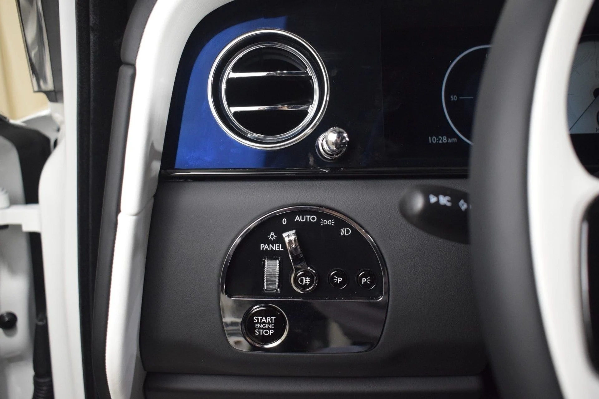 mph031_3444203191_156846a5159d68ee440b31e42d38d8e0x_883e51e2b3