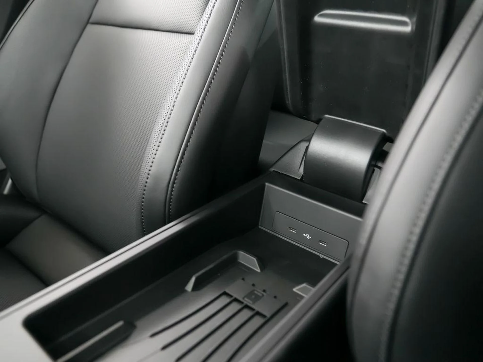 mph031_3447130536_V_Ddn_ANI_Ijbshl7_CZ_6_P_Cp_Grq4x58_b1f971a974