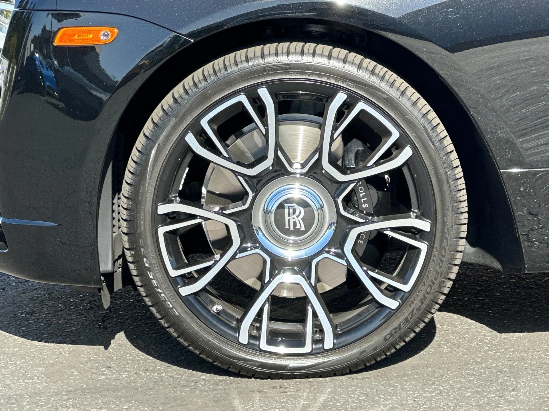 mph031_3451760937_Used_2019_Rolls_Royce_Wraith_1747423854_e97d11f061