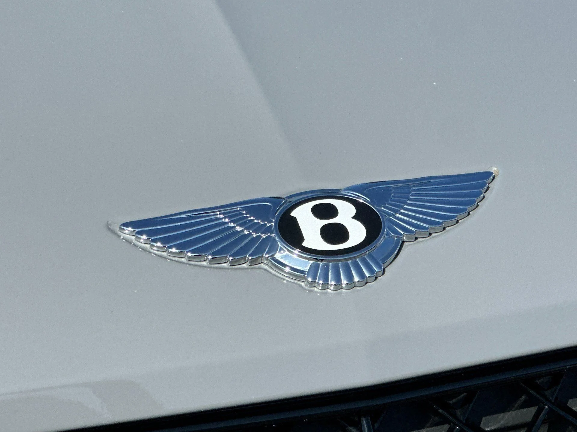 mph031_3454421451_Used_2025_Bentley_Bentayga_S_1789555731_c83395ca35