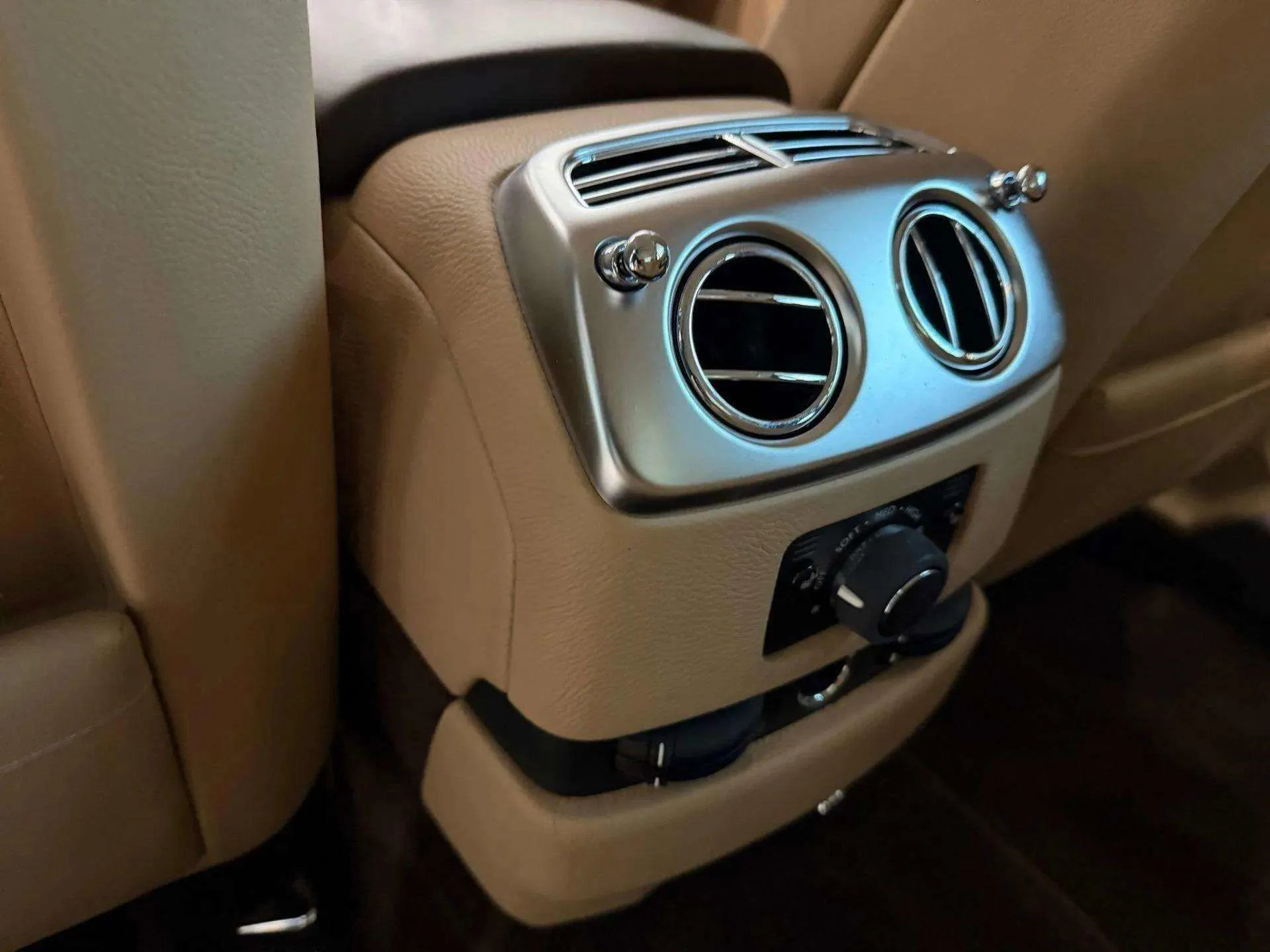 mph031_3455938088_911d7f5cb75a49c9a3b8ec53a19ee8e1_75e73cbcdd