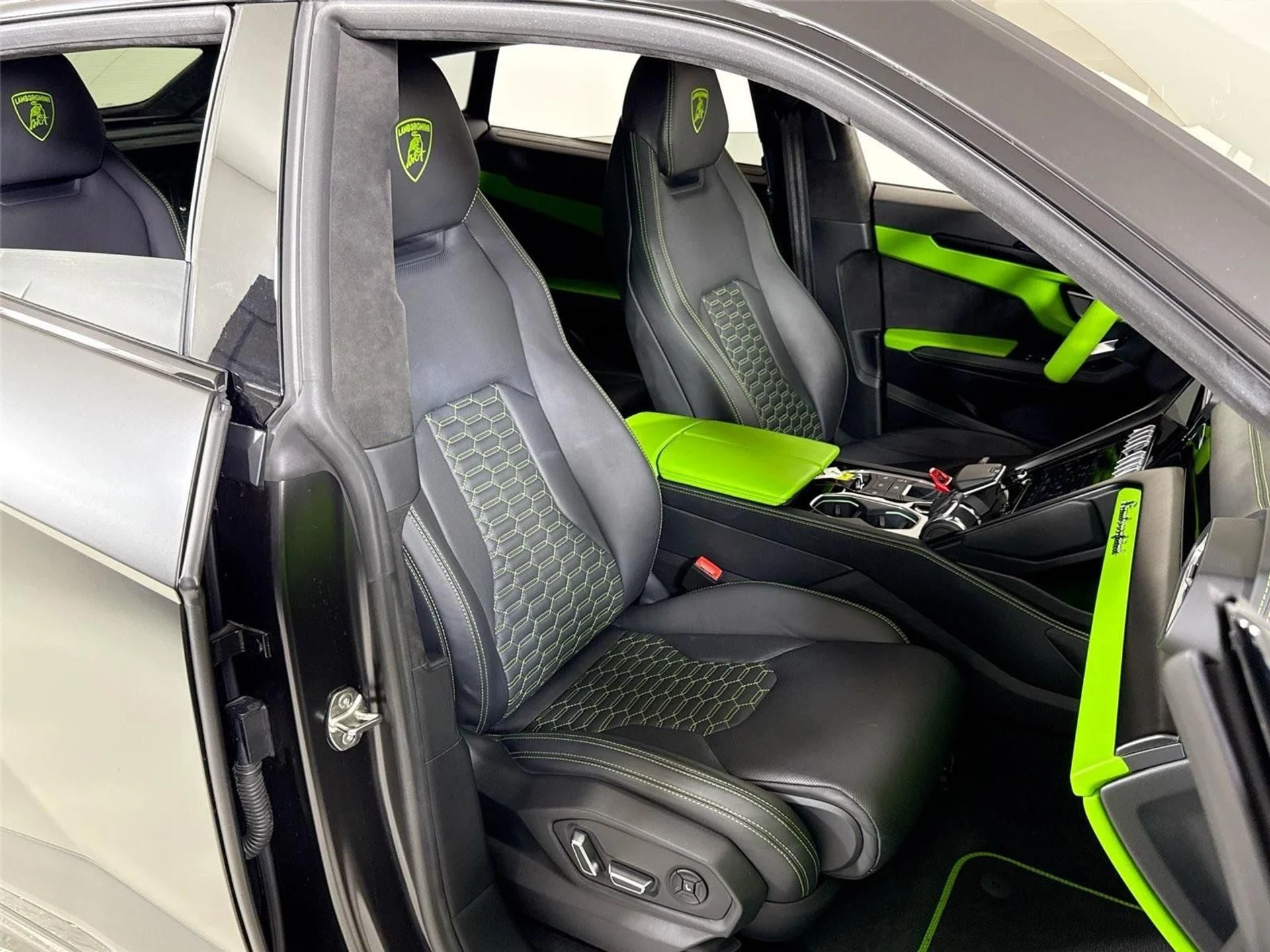 mph031_3461555216_9b6a998f7a8003ade49aae5e0651c5e3_711b1edc5f