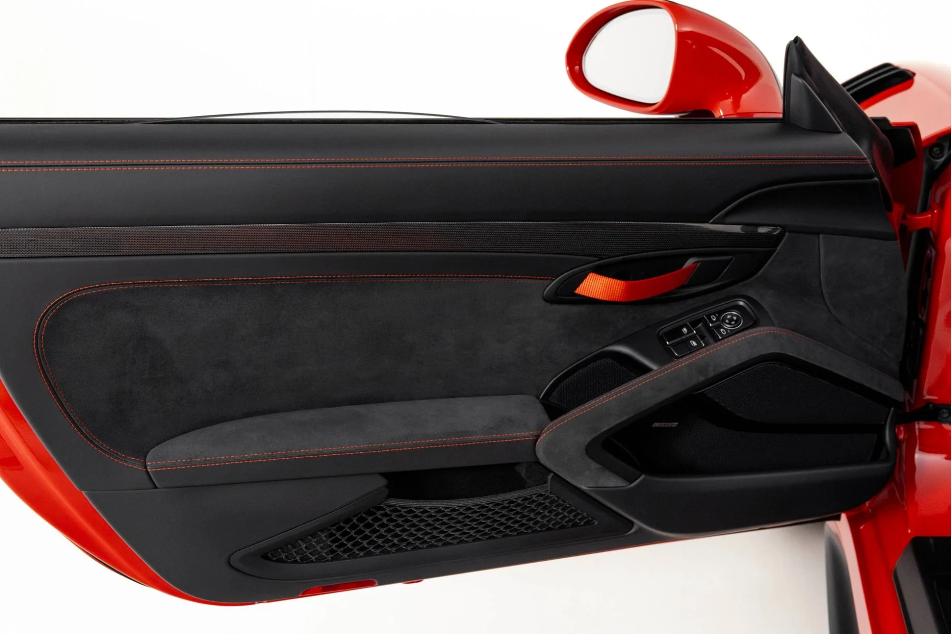 mph031_3462561709_Used_2019_Porsche_911_GT_3_RS_1762190417_2b4ac2a75f