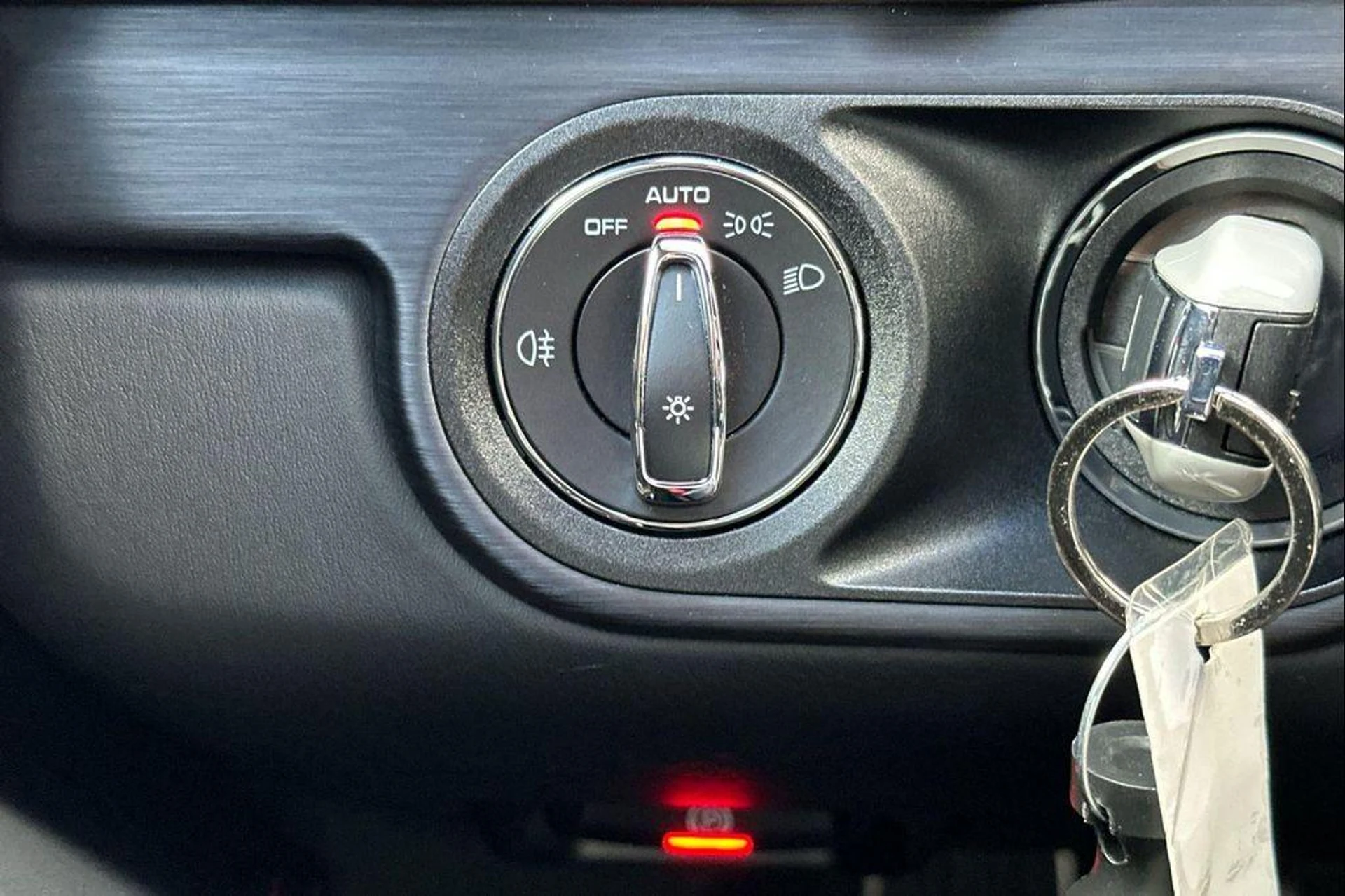 mph031_3466937782_Meu_T_Fg_Fg_Dik_PF_D_Z_Ubz_Ya_VG_g_8cf975740a