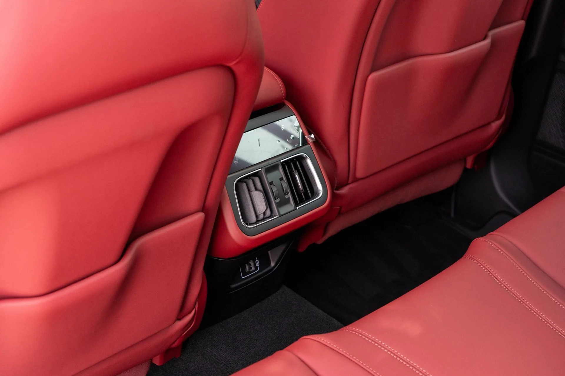 mph031_3481831808_0a9b7db227b845be9875a2b88dc0a865_d8b26b0aec