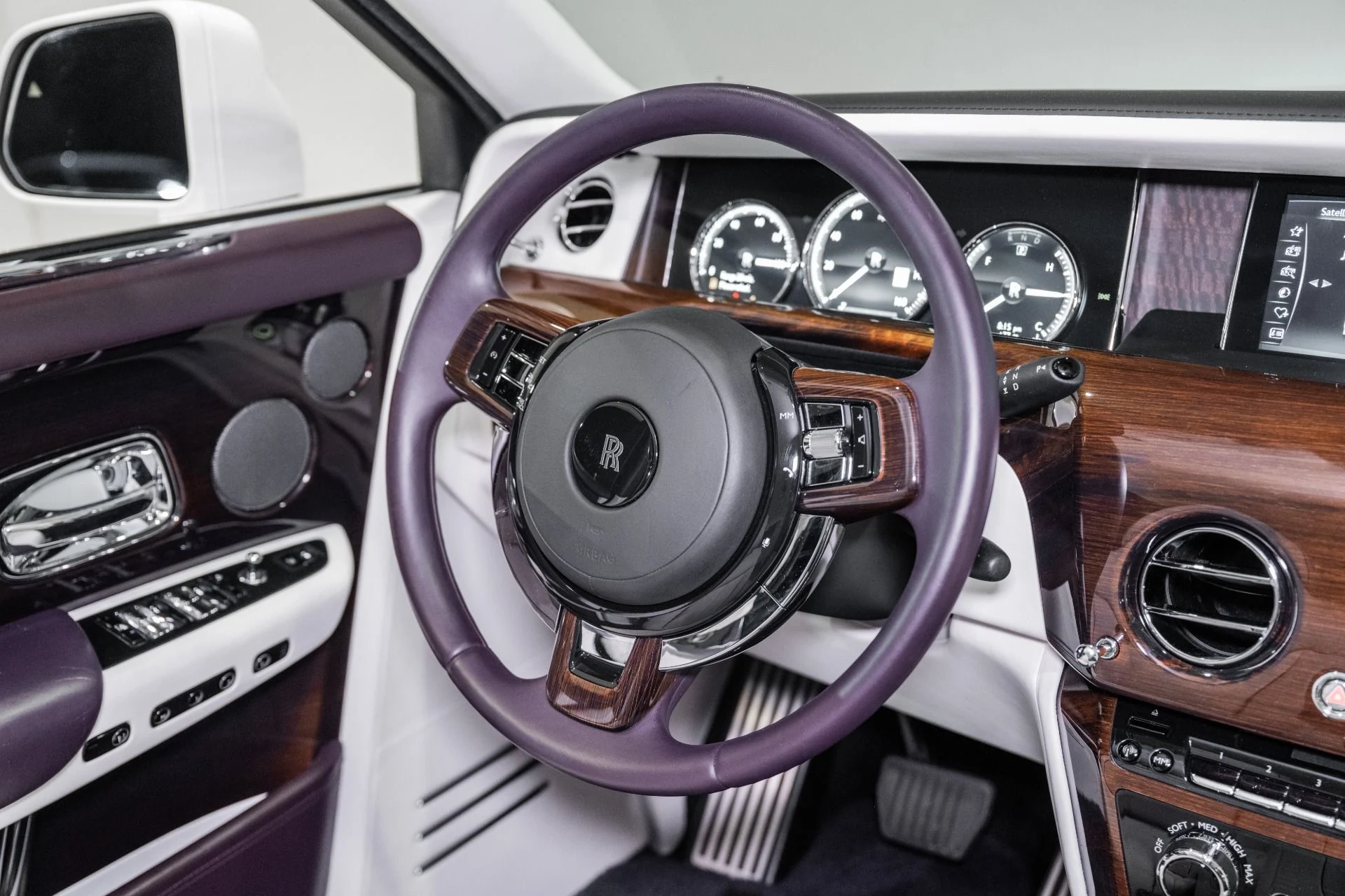 mph031_3489032844_Used_2018_Rolls_Royce_Phantom_1778080053_500d8dce91