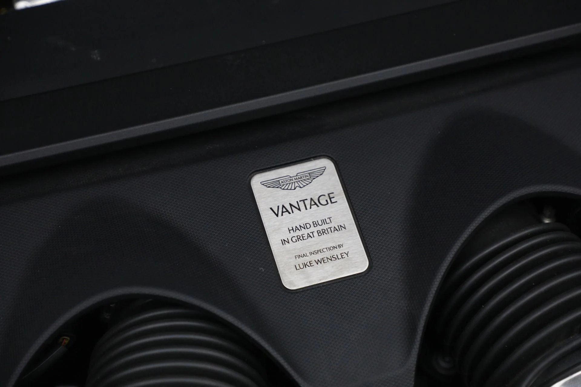 mph031_3492491766_Used_2025_Aston_Martin_Vantage_1790186277_c0a4a08956