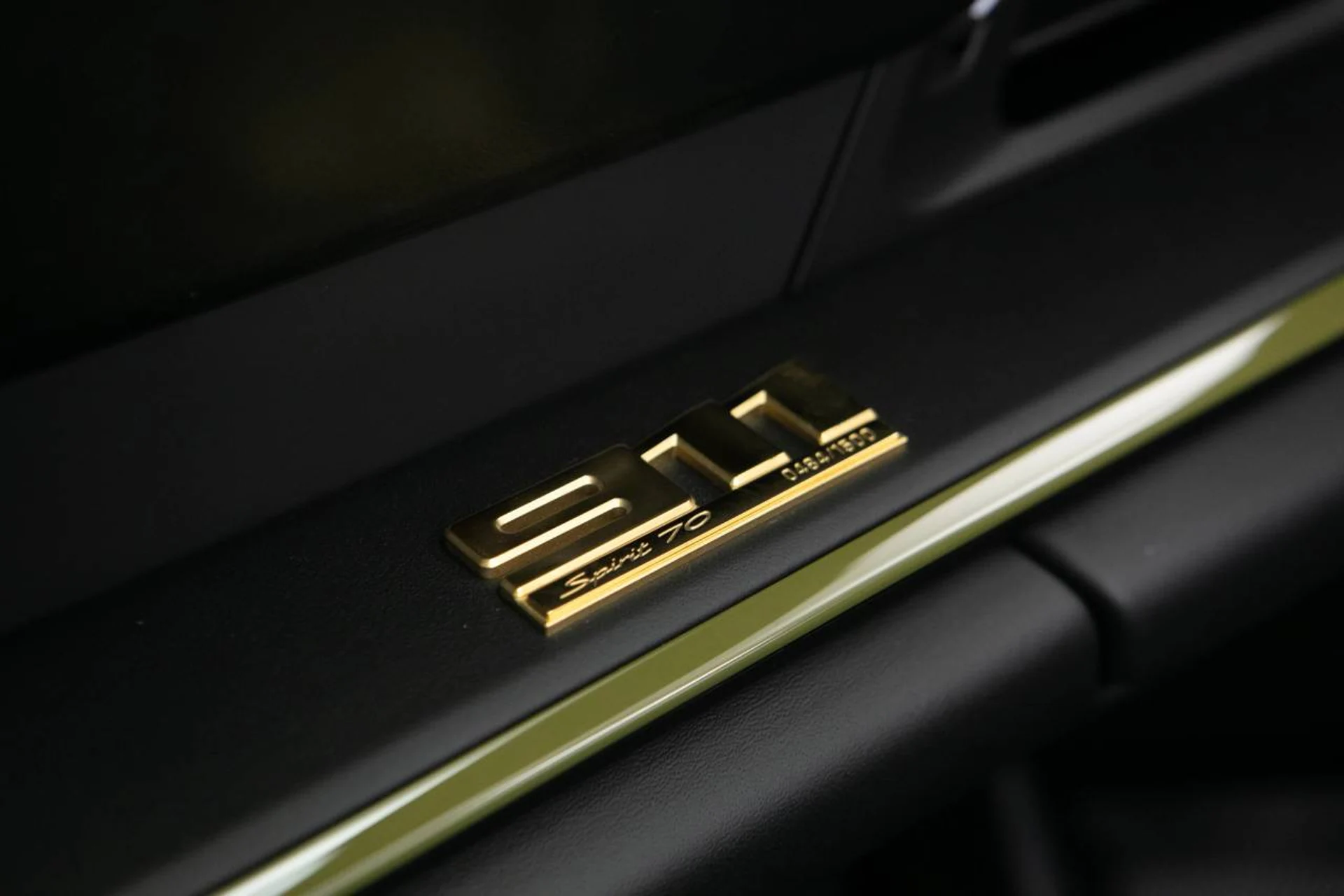 mph031_3501564186_bfbe0e80c55c3e6f03cddf831426167bx_3d3def9bed