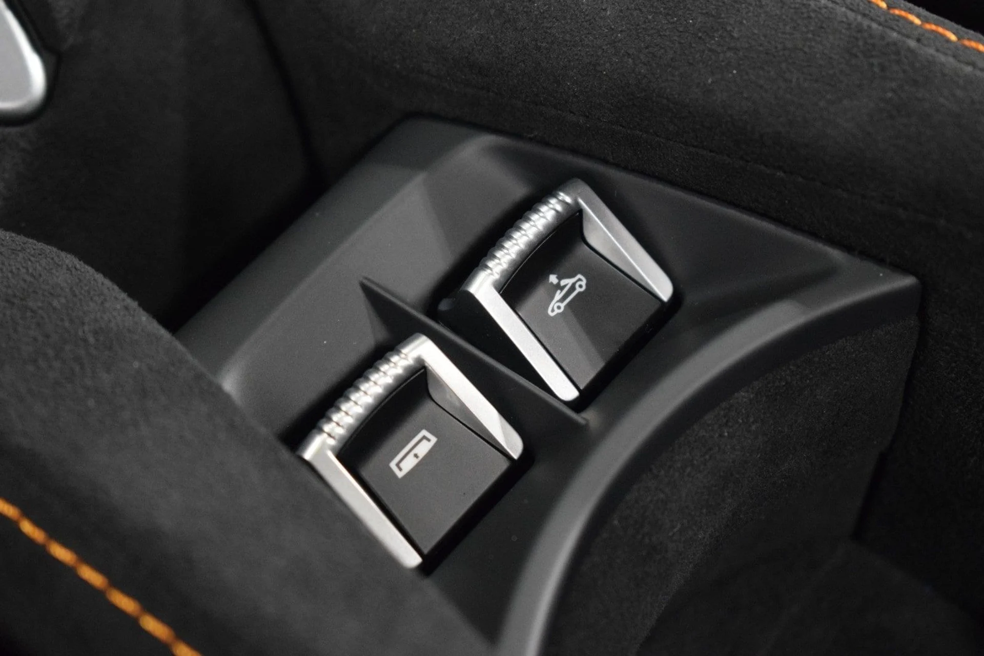 mph031_3502149978_de4784e7e789efe23d9d0848020703cax_3947d9cbc4