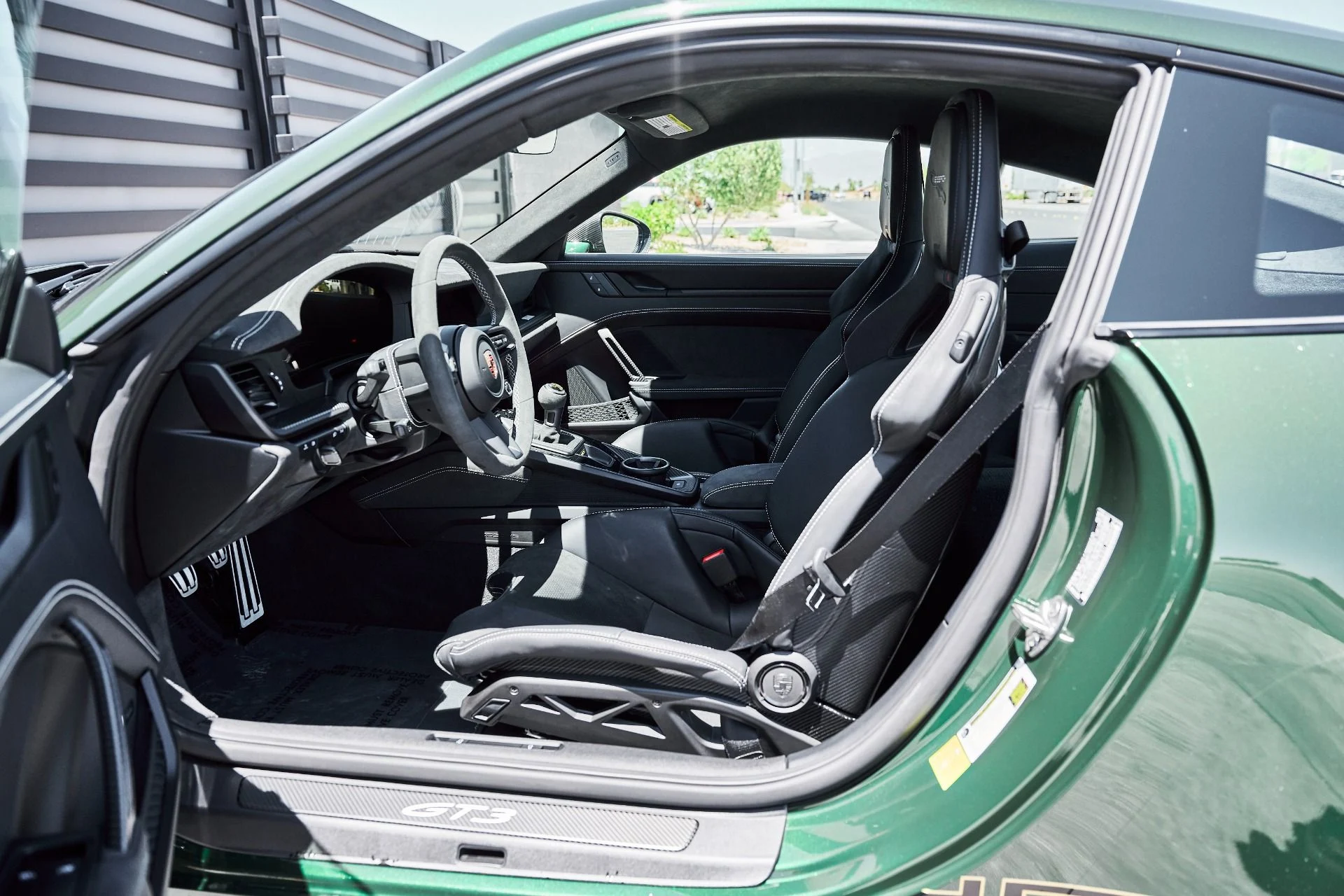 mph031_3510507805_Used_2025_Porsche_911_GT_3_1780363274_3f2be3e563