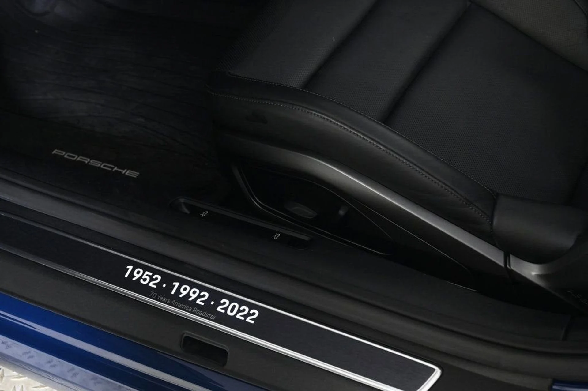 mph031_3524081500_070a6f02b6ad4df5bd24536dc013c183_e14441e766