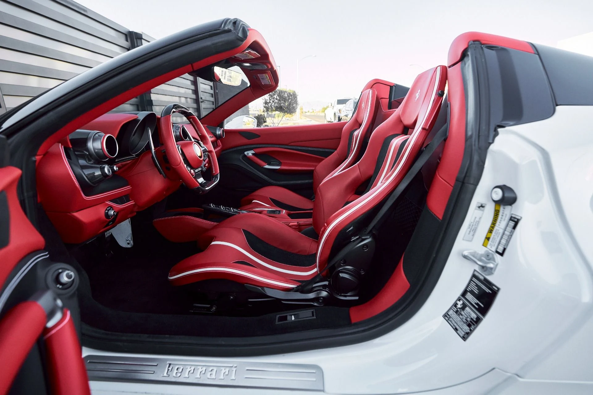 mph031_3551979030_Used_2021_Ferrari_F8_Spider_Base_1763084346_ed9c85876d