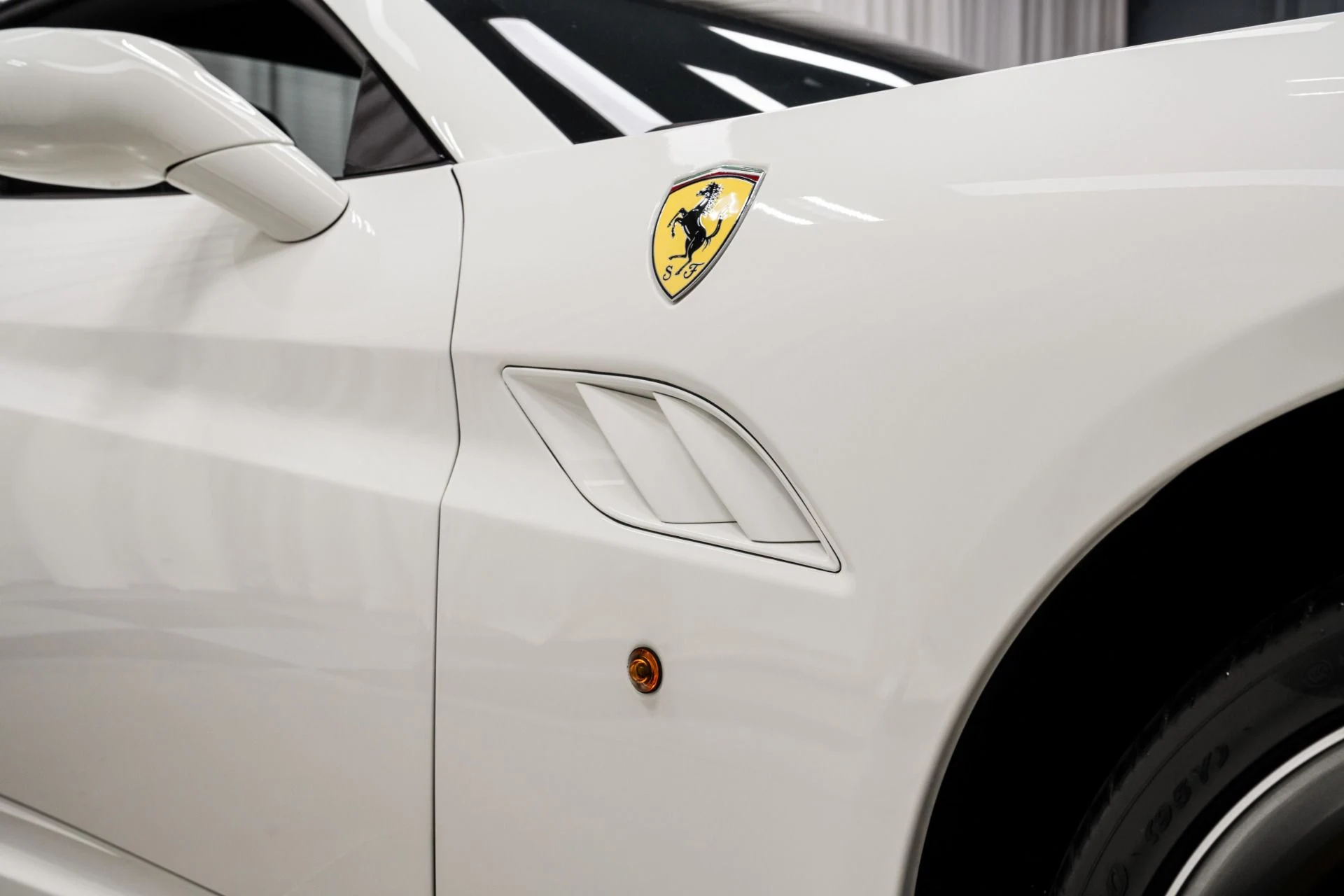 mph031_3557375399_Used_2014_Ferrari_California_1762200649_2085c9b321