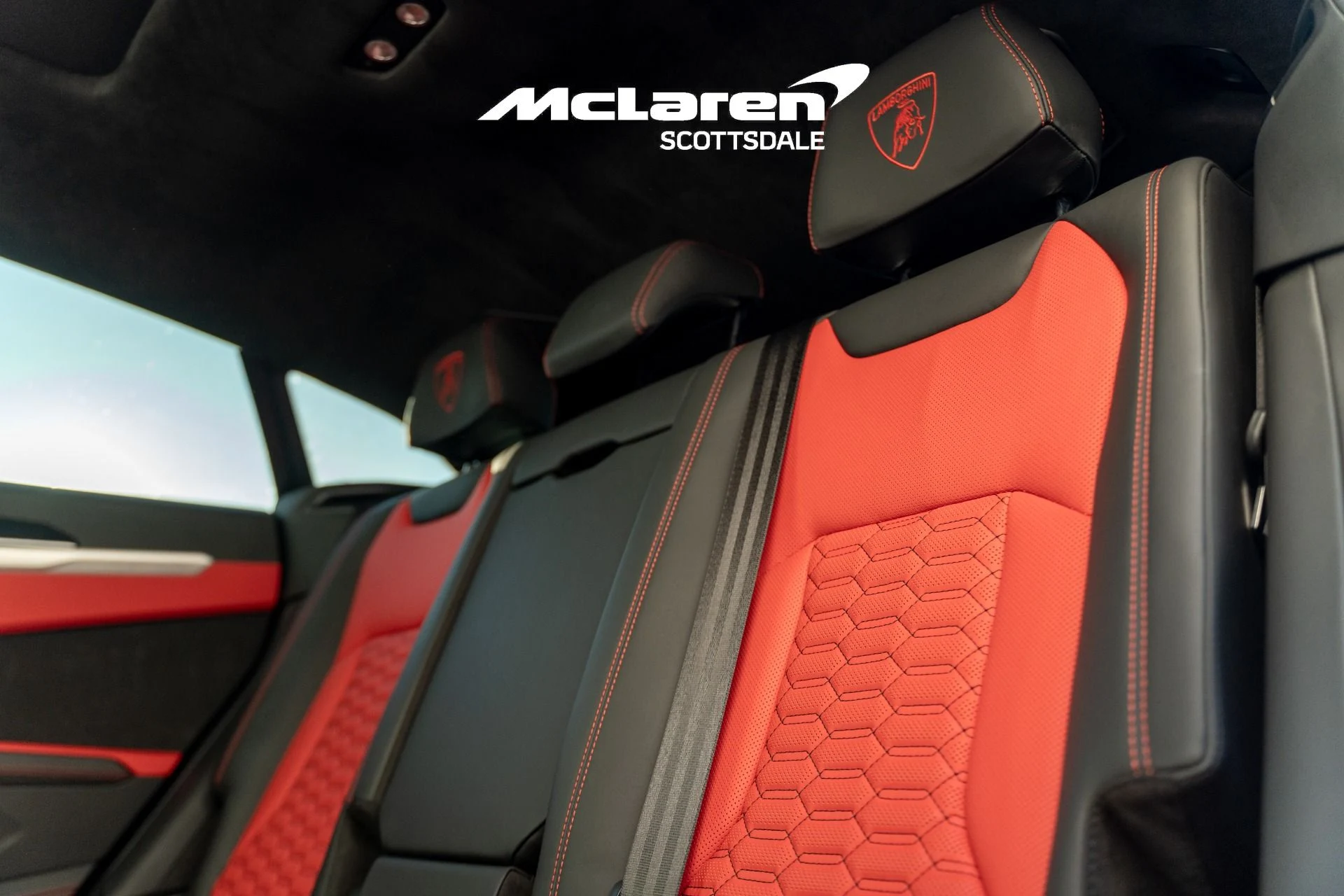 mph031_3558415041_Used_2021_LAMBORGHINI_URUS_1765671268_f9abba9d30