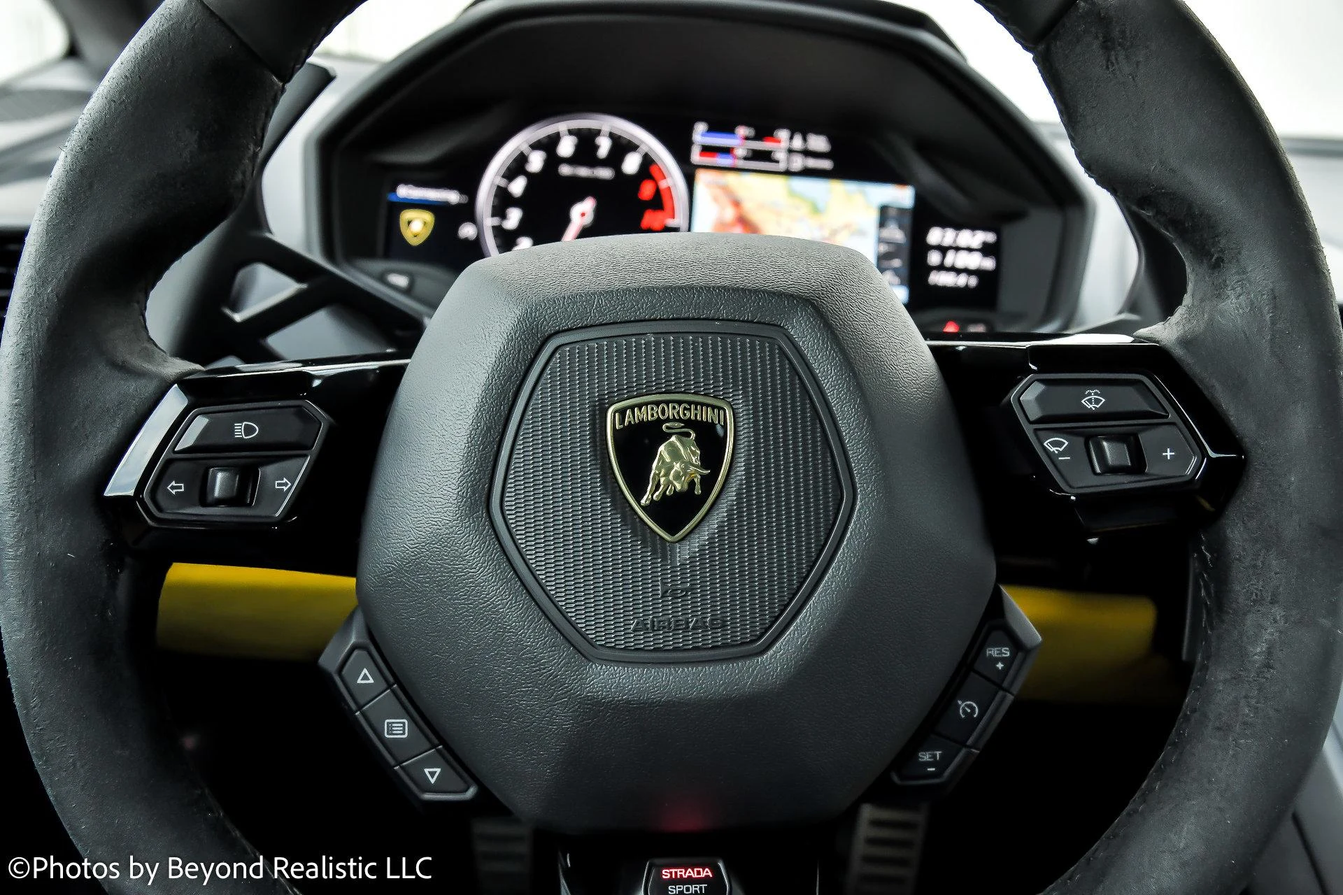 mph031_3560528397_Used_2019_Lamborghini_Huracan_LP_580_2_S_1766655569_8734342494