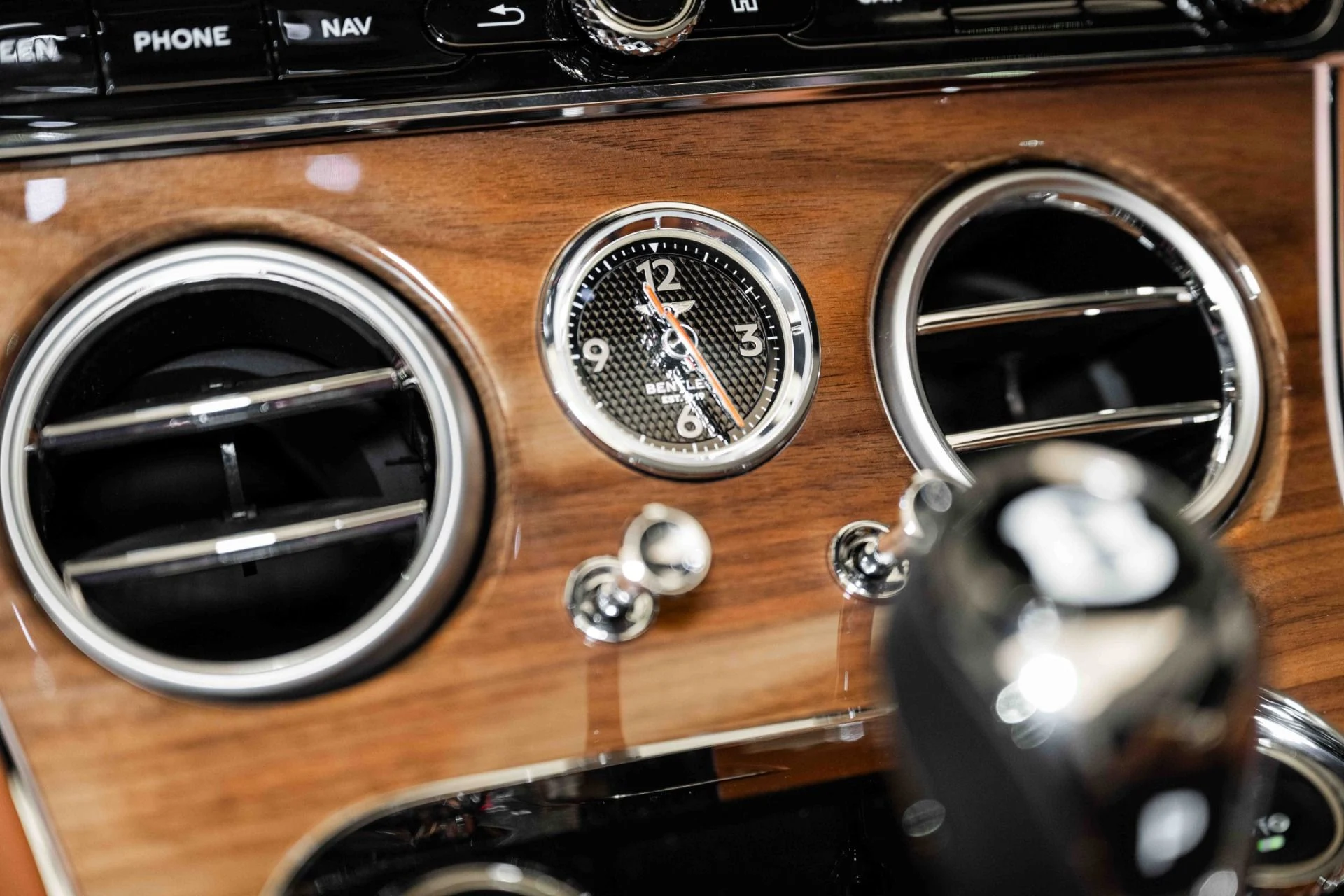 mph031_3564260568_Used_2024_Bentley_Continental_GTC_Edition_8_1743689884_17add9a2de