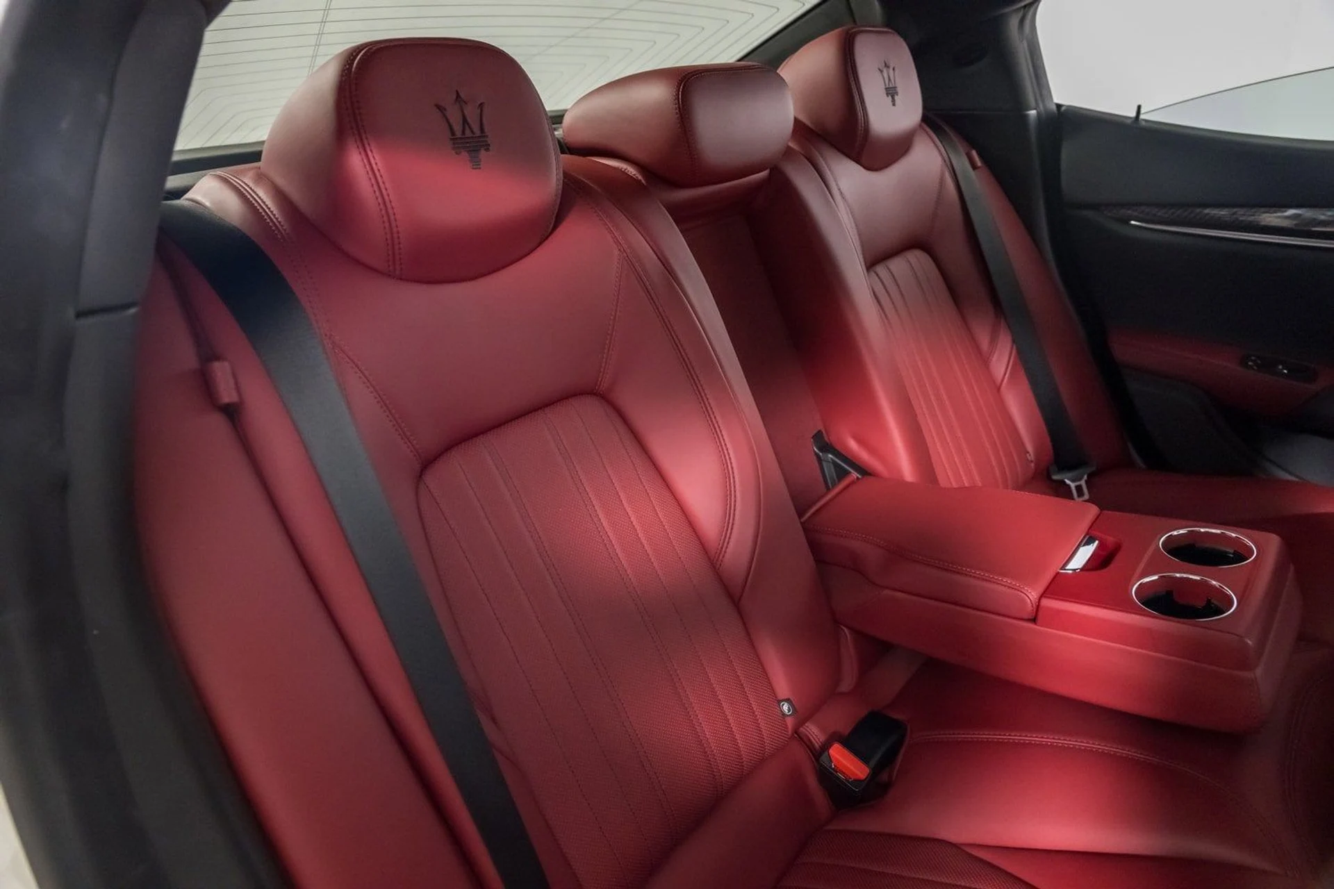 mph031_3579296152_4db2f2e5f2a34a73b29d95bb934075aa_c2e54fa38d