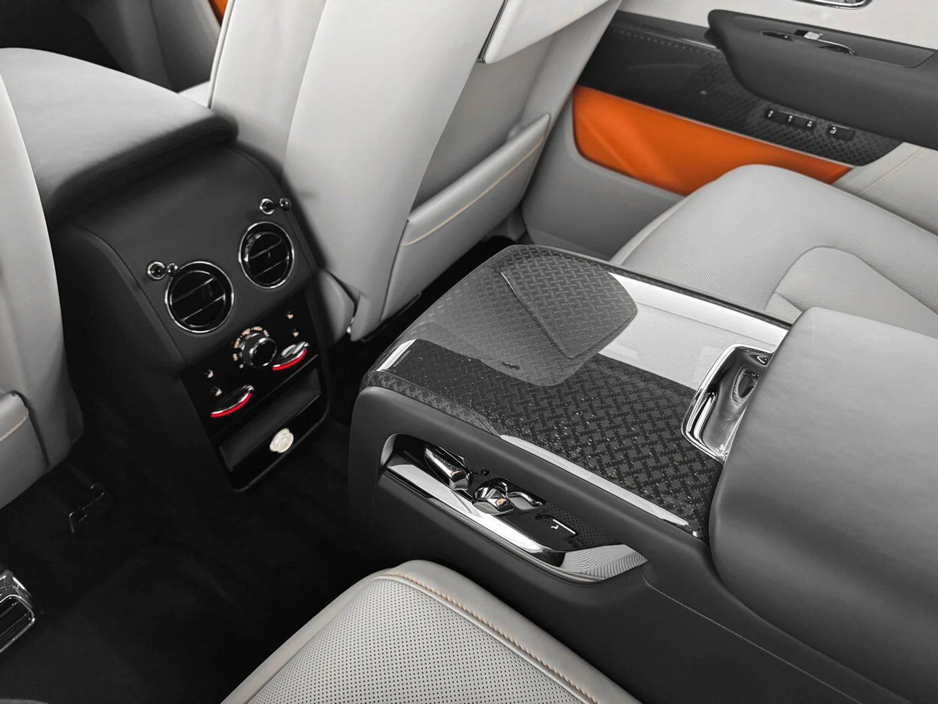 mph031_3584622528_1ece2f3fdf94434d2e90fd44fa8aa382_5c50030ecd