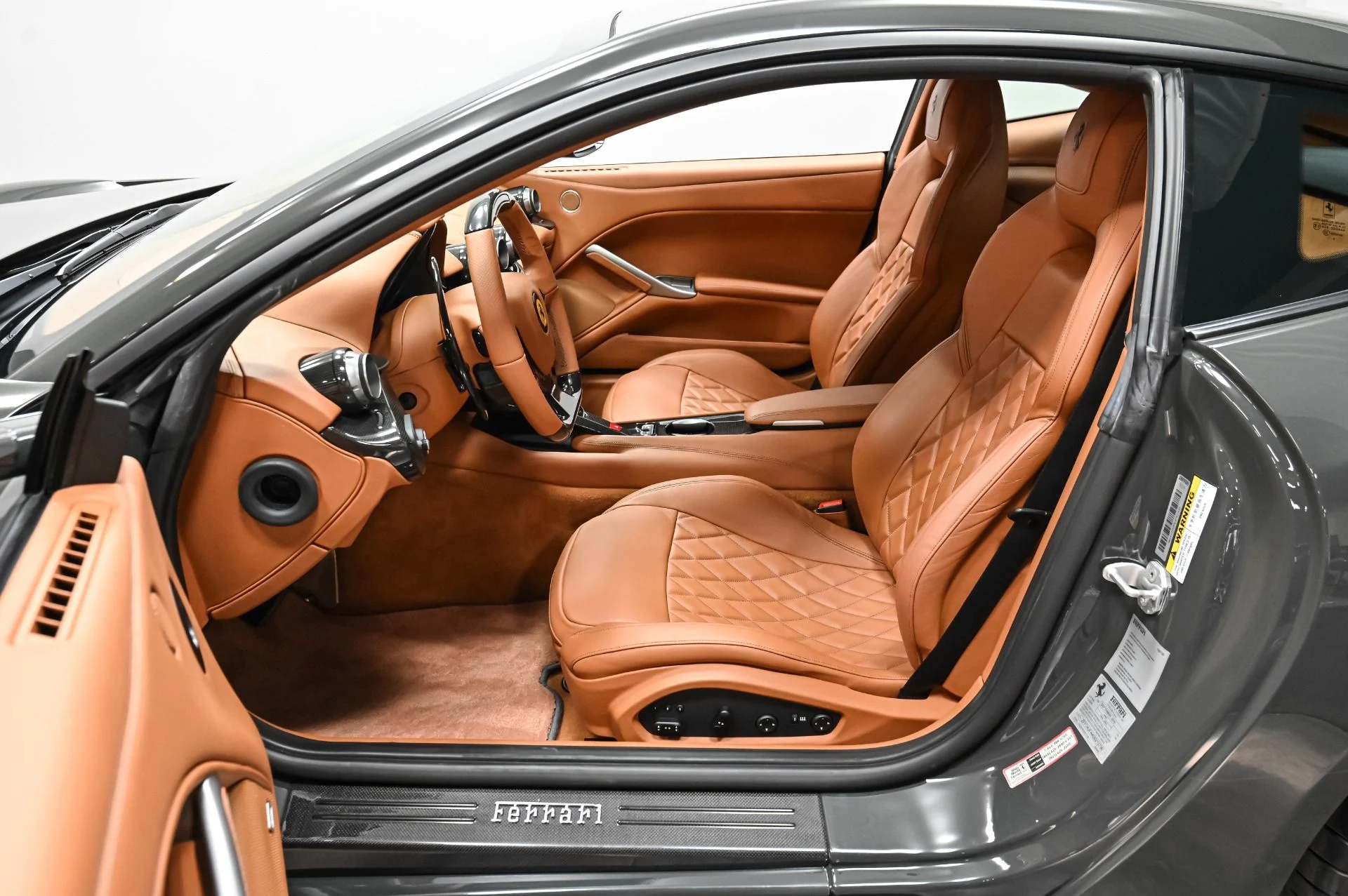 mph031_3586543708_Used_2016_Ferrari_F12_Berlinetta_1756933950_6ab1f908f7