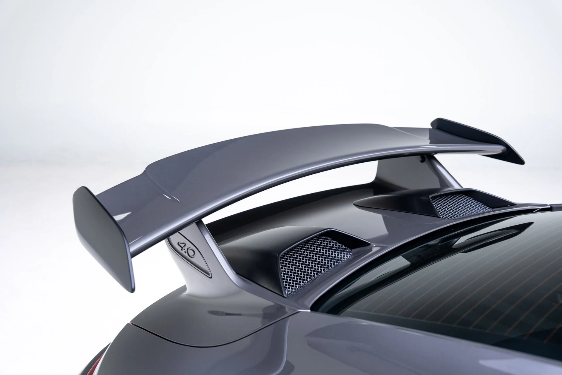 mph031_3593200500_Used_2018_Porsche_911_GT_3_1768868470_abb579150e