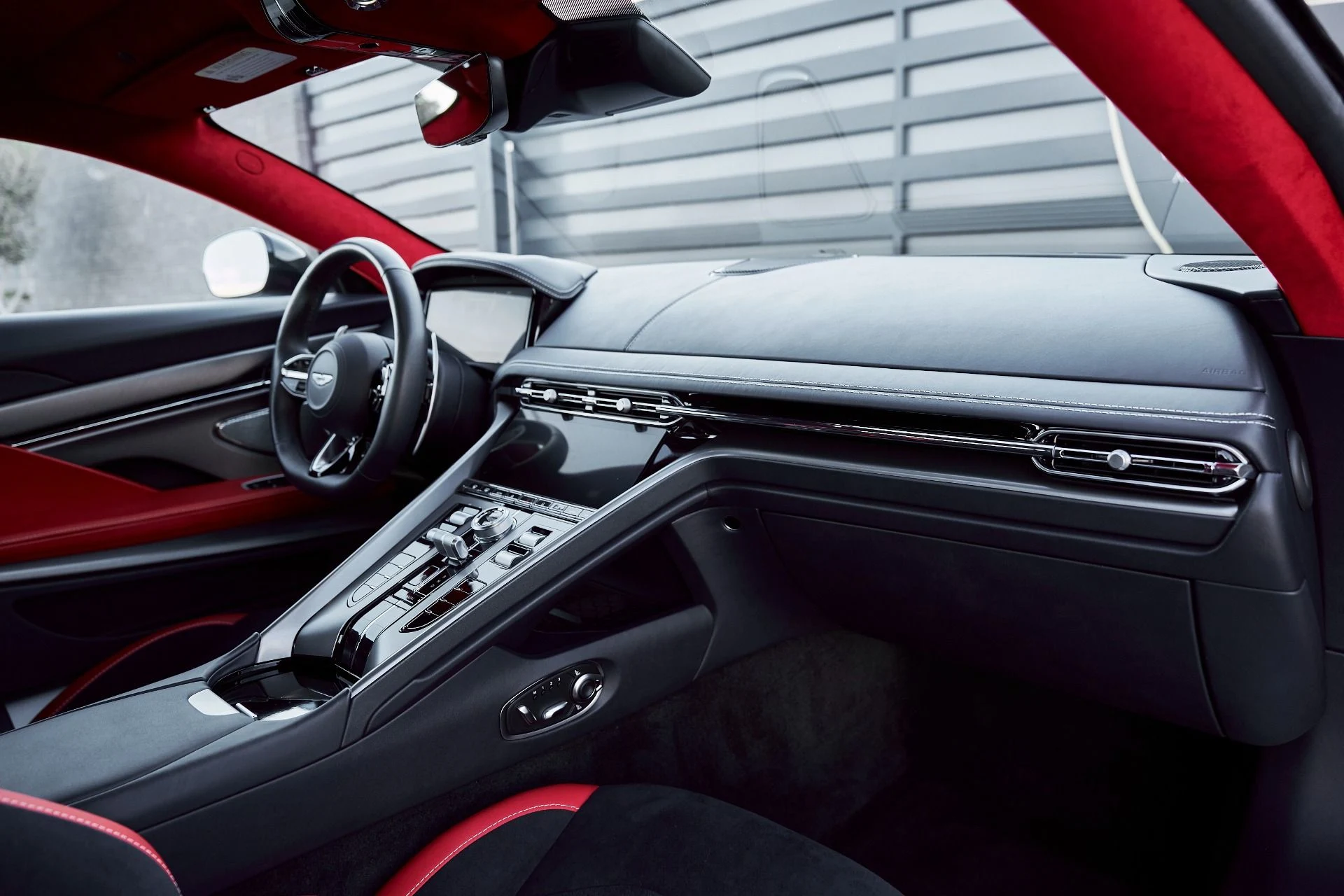 mph031_3598869212_Used_2024_Aston_Martin_DB_12_1767840025_e5eb63fb7b