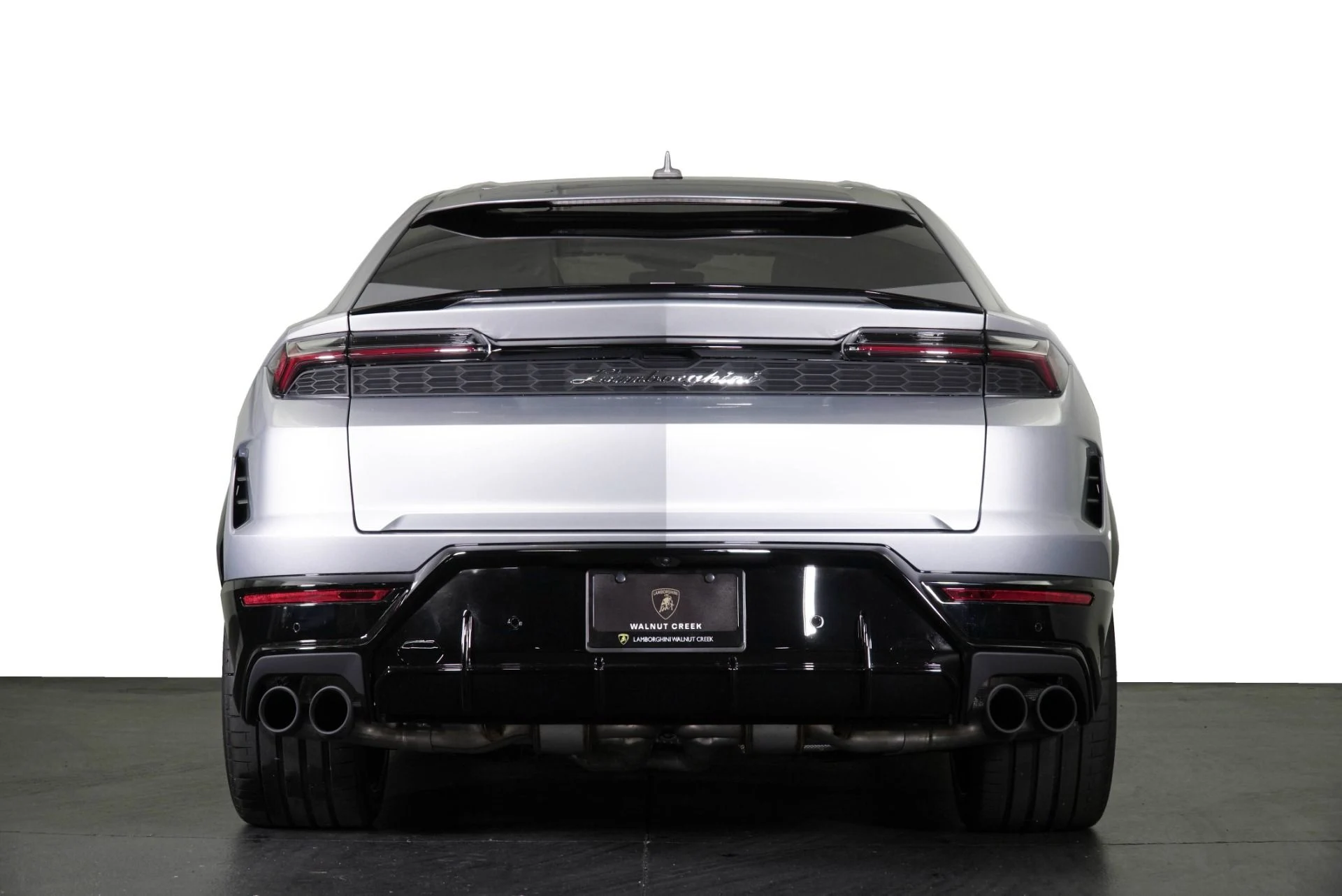 mph031_3605274778_New_2025_Lamborghini_Urus_SE_1776533291_b43bd6e5ac