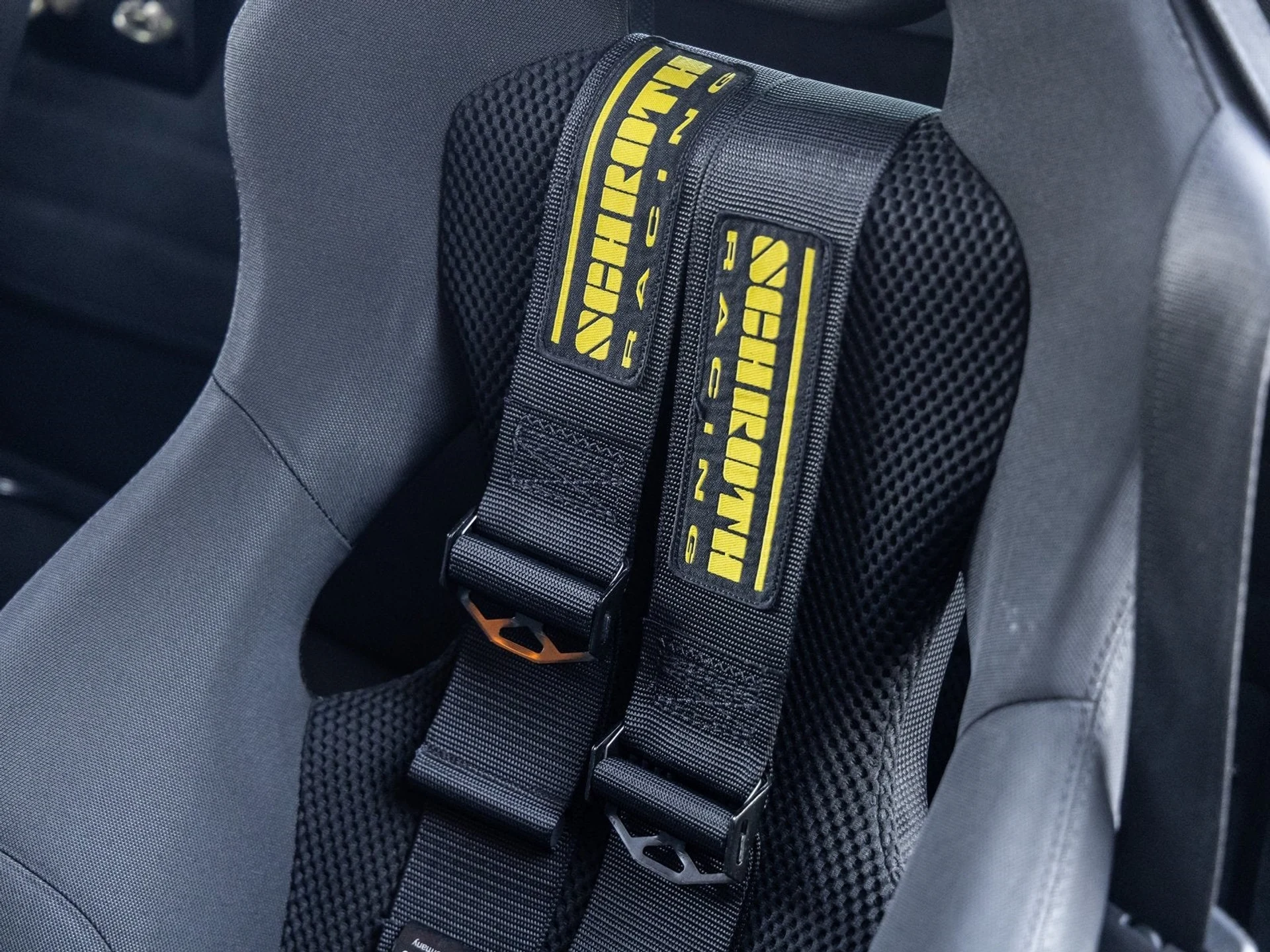 mph031_3612578006_32_bb5d5e61ef